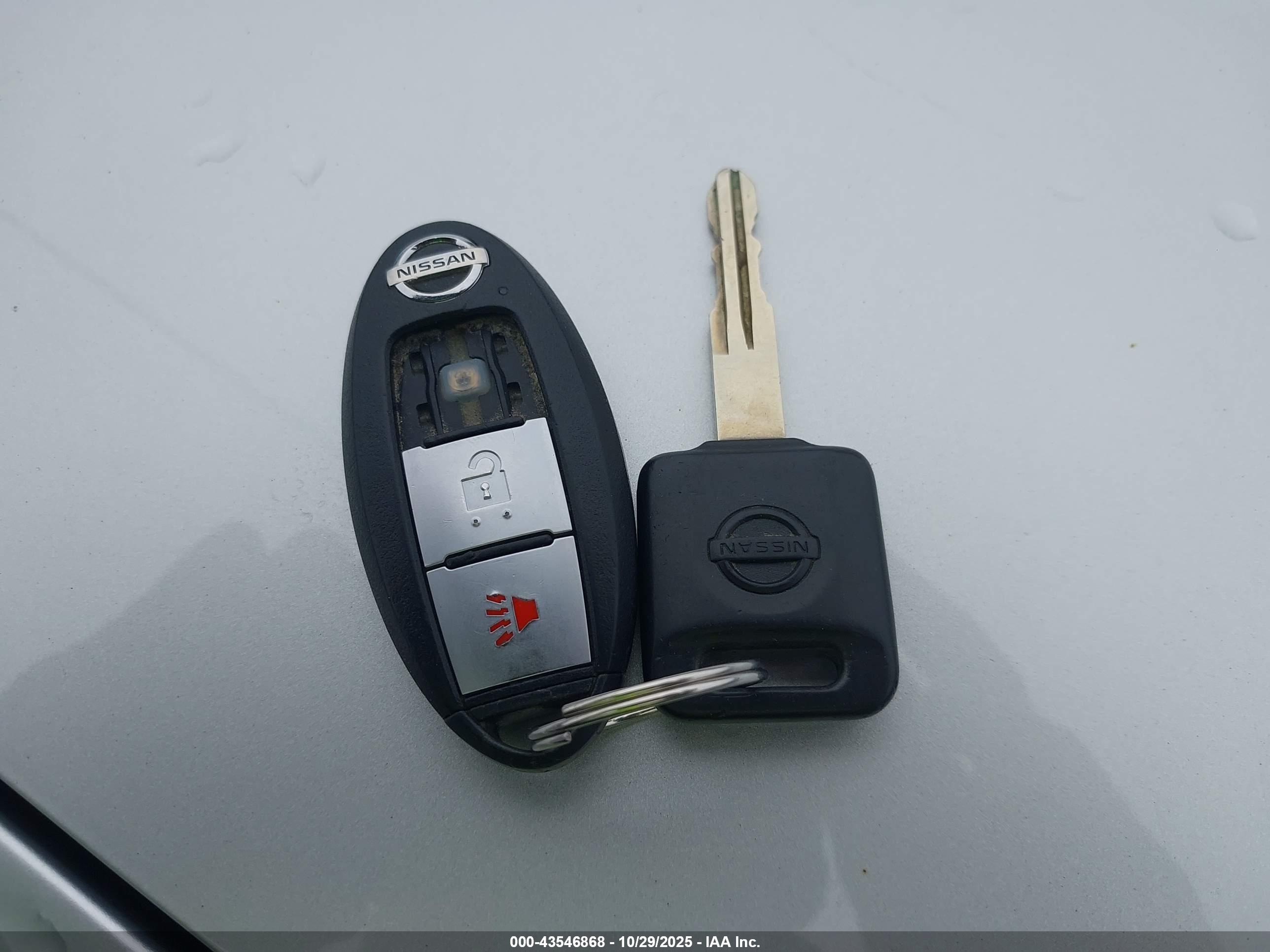 NISSAN FRONTIER image 11
