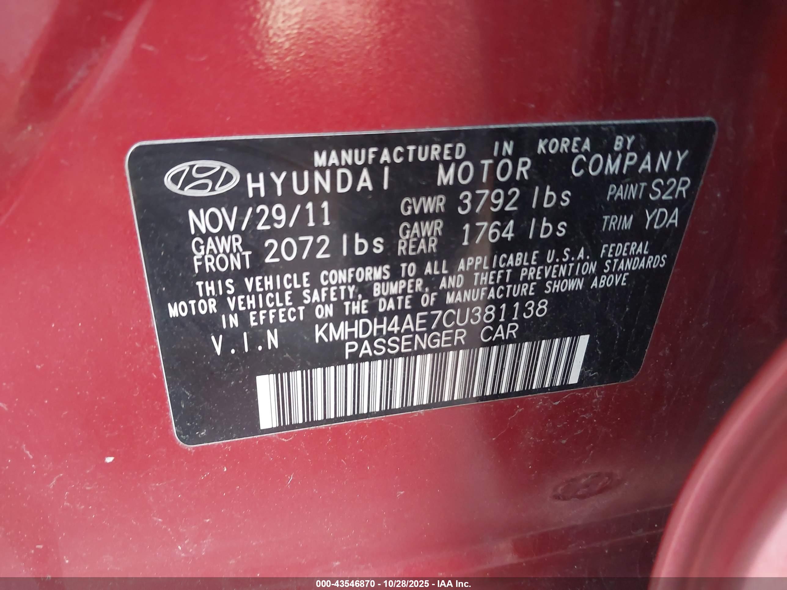 HYUNDAI ELANTRA image 9