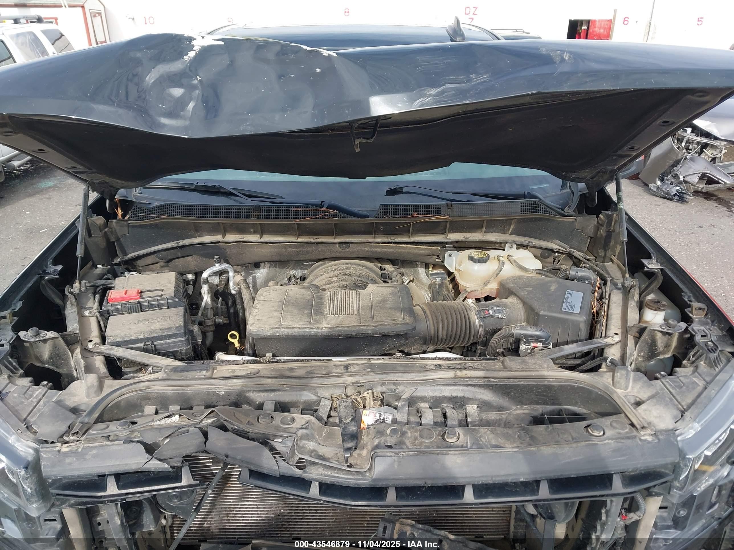 CHEVROLET SILVERADO image 10
