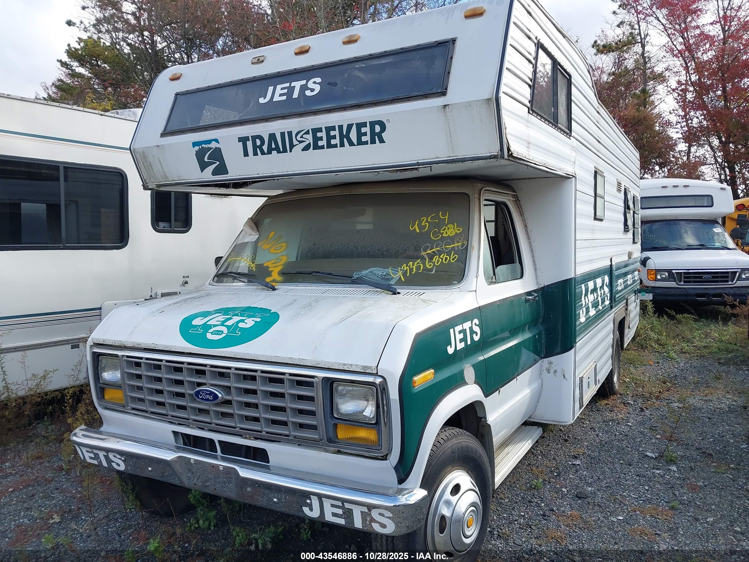 FORD ECONOLINE image 2