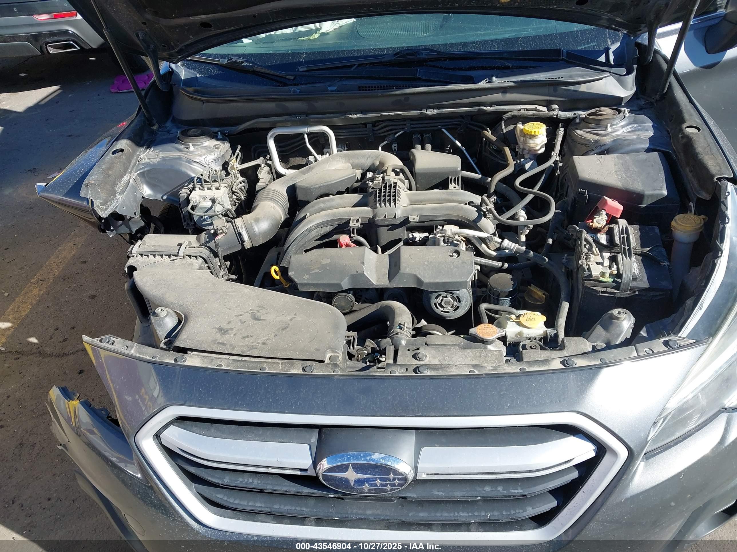 SUBARU OUTBACK image 10