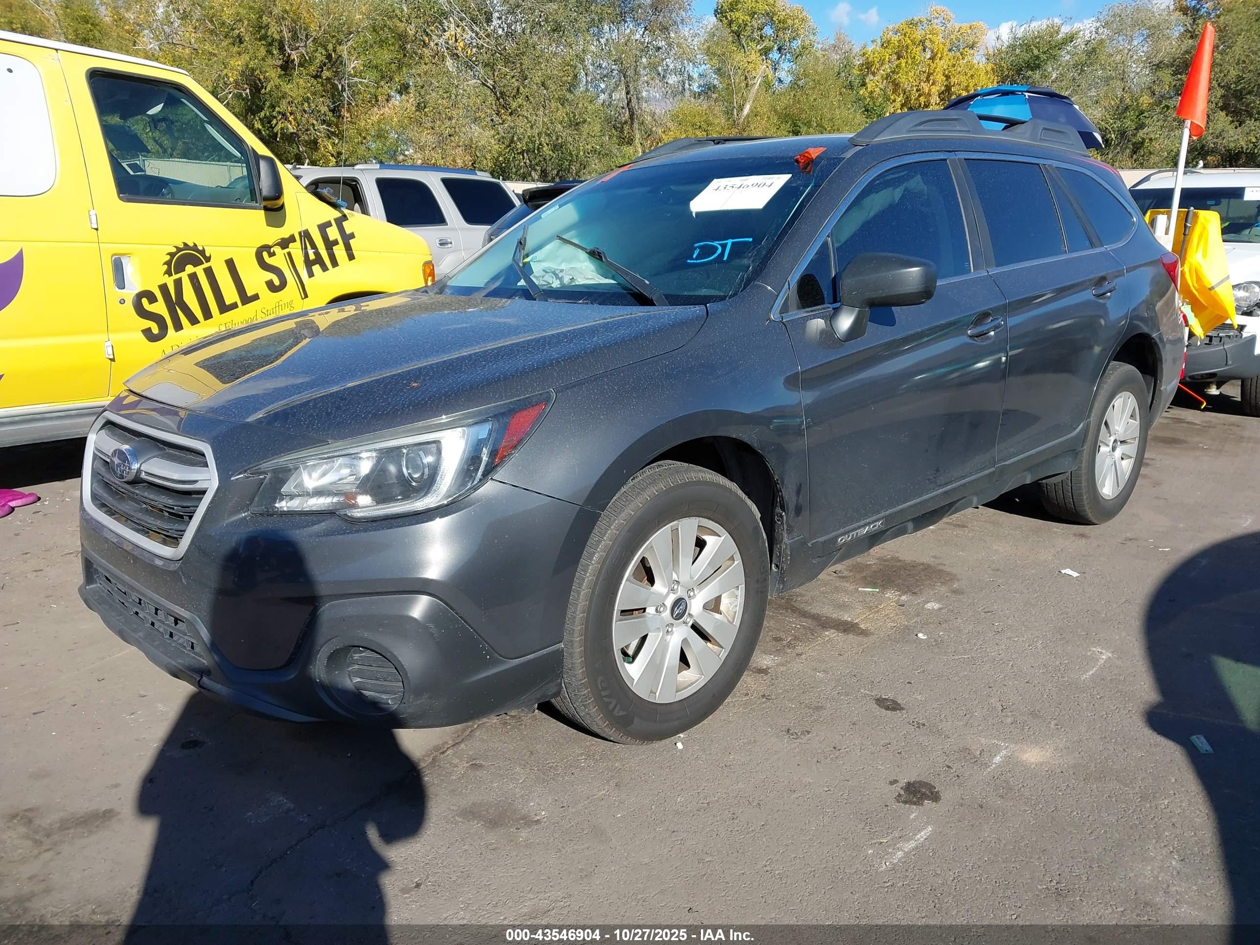 SUBARU OUTBACK image 2