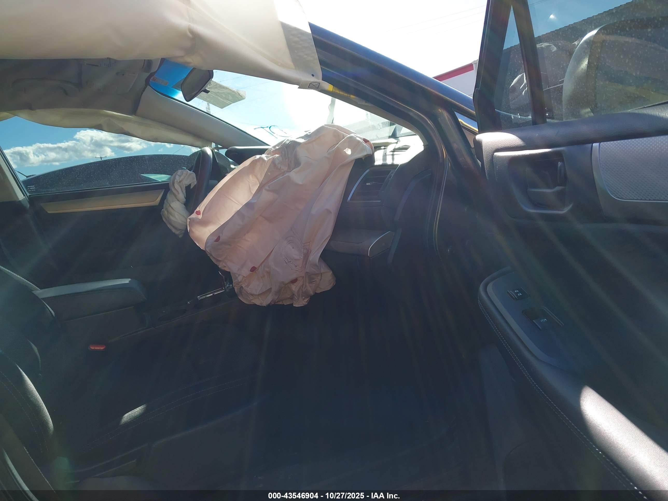 SUBARU OUTBACK image 5