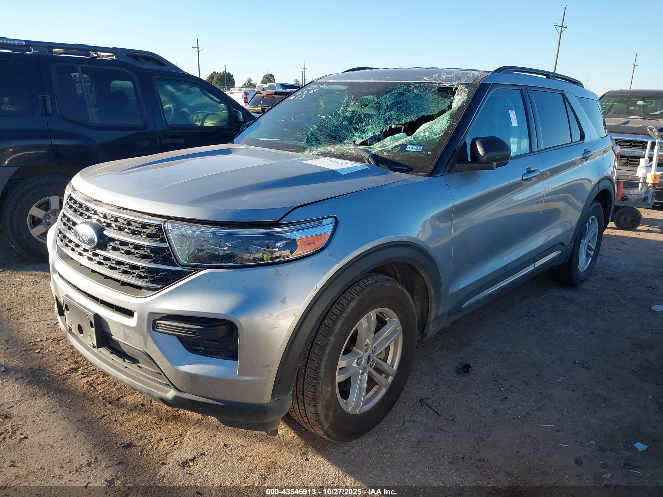 FORD EXPLORER image 2
