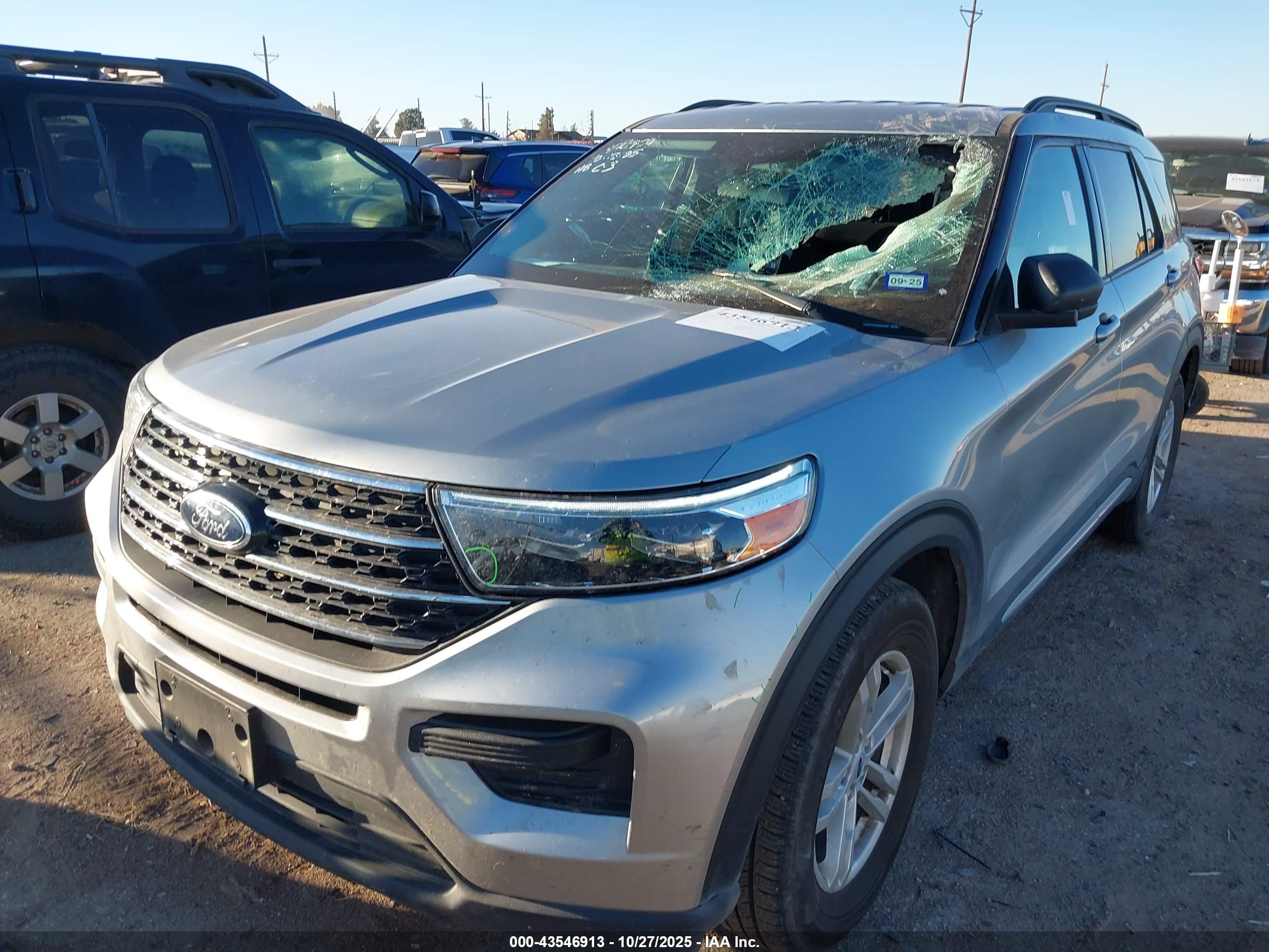 FORD EXPLORER image 6