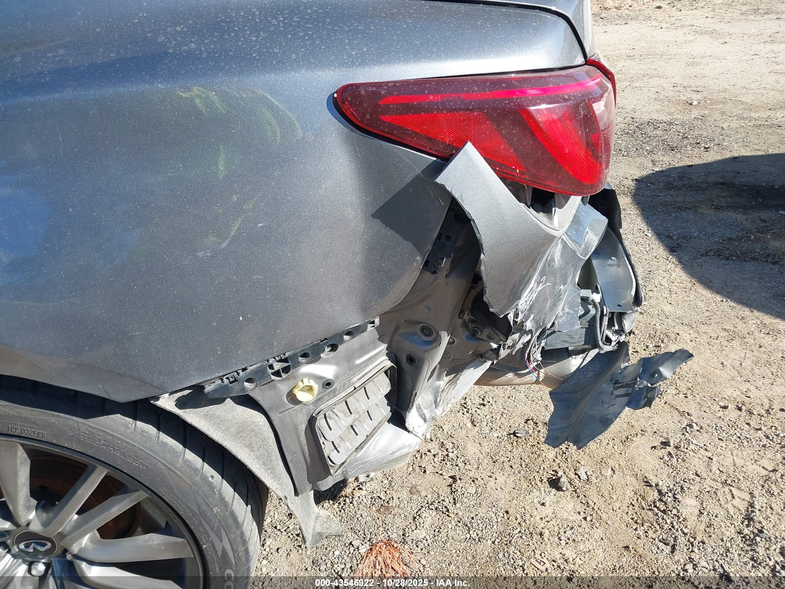 INFINITI Q50 image 6
