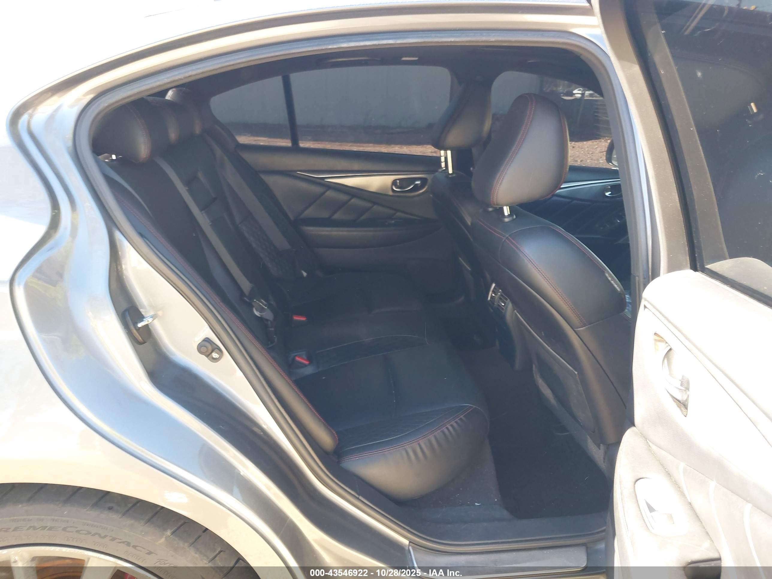 INFINITI Q50 image 8