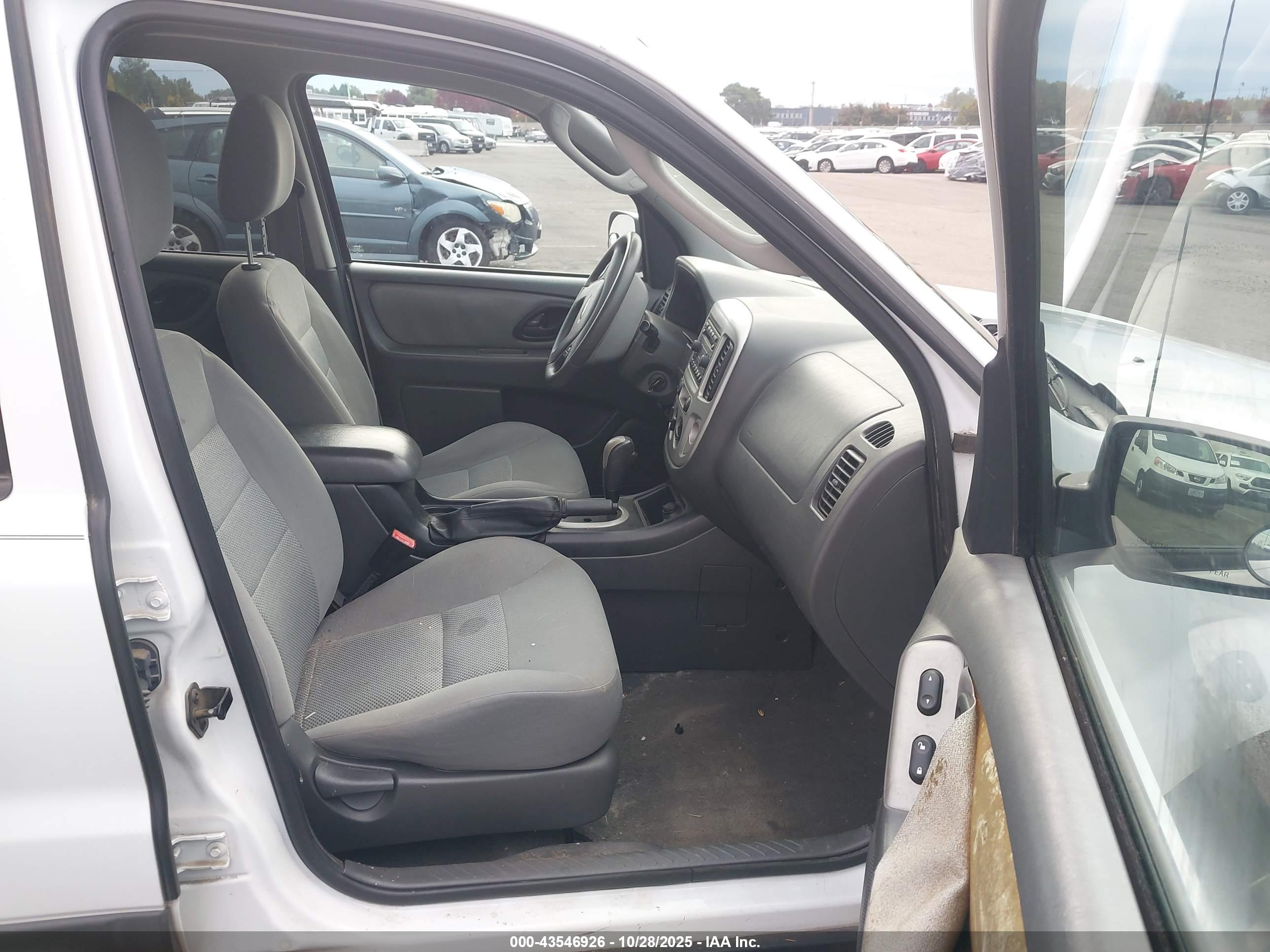 FORD ESCAPE image 5