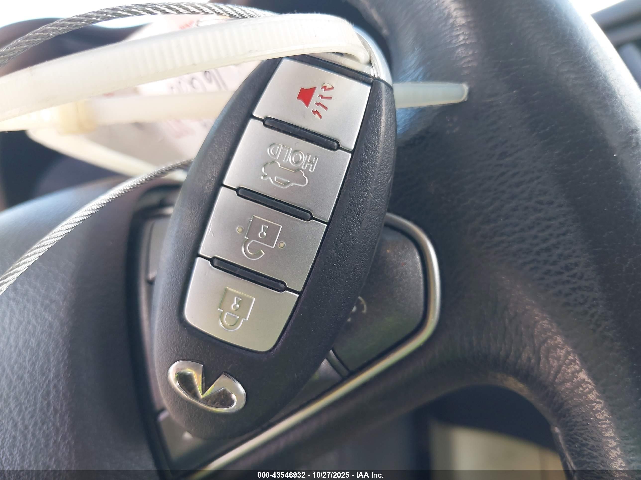 INFINITI Q50 image 11
