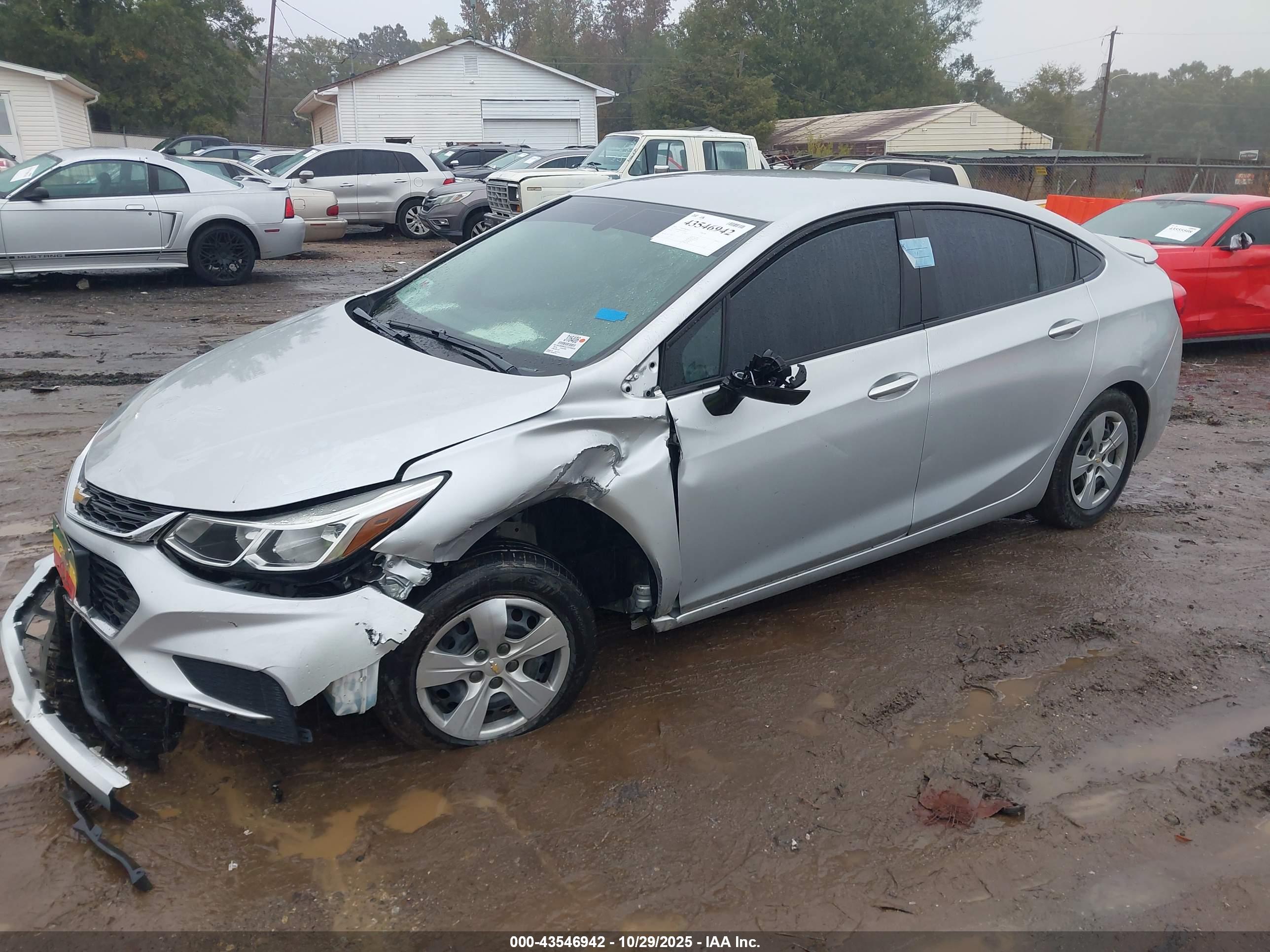 CHEVROLET CRUZE image 2