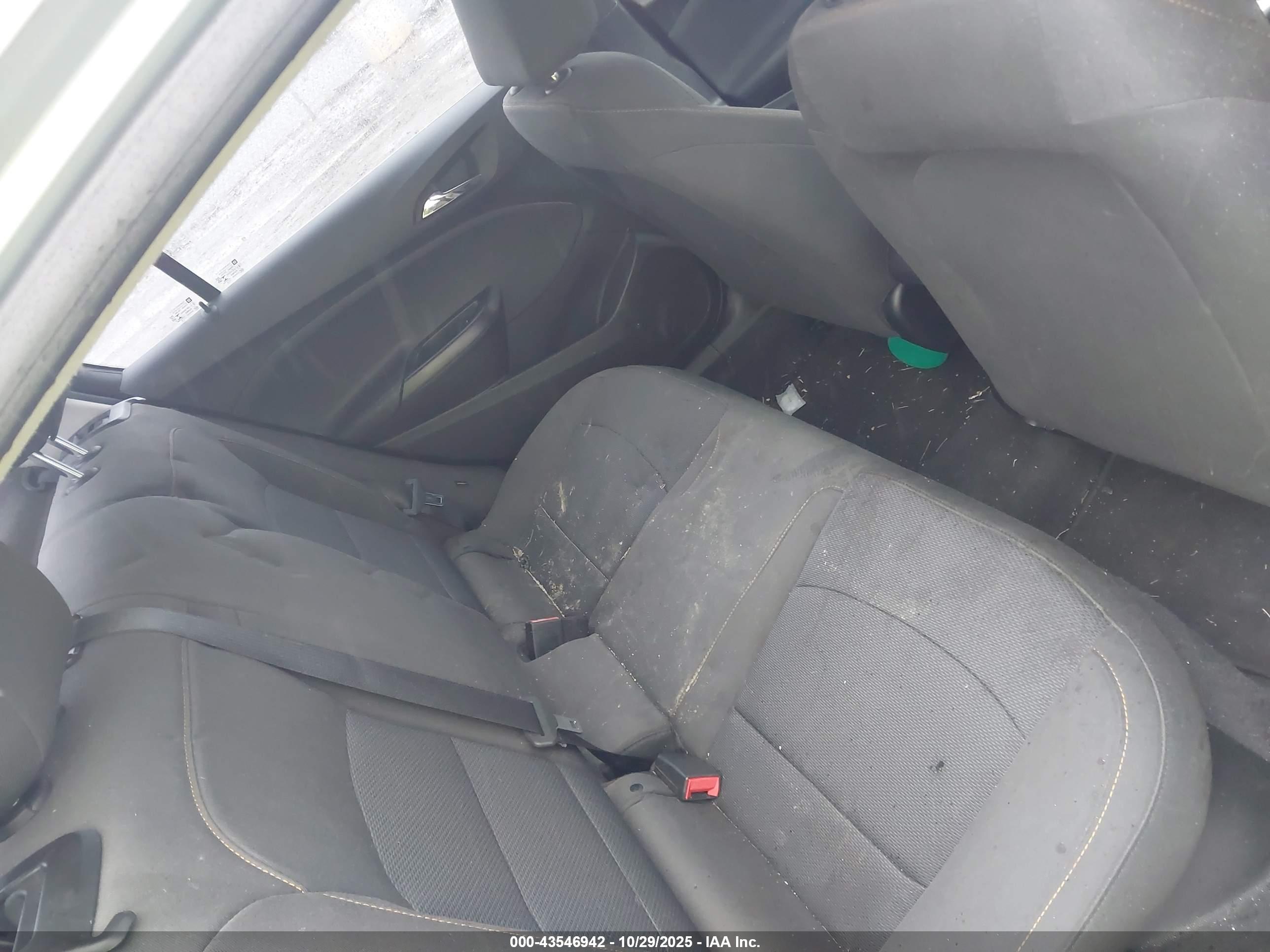 CHEVROLET CRUZE image 8
