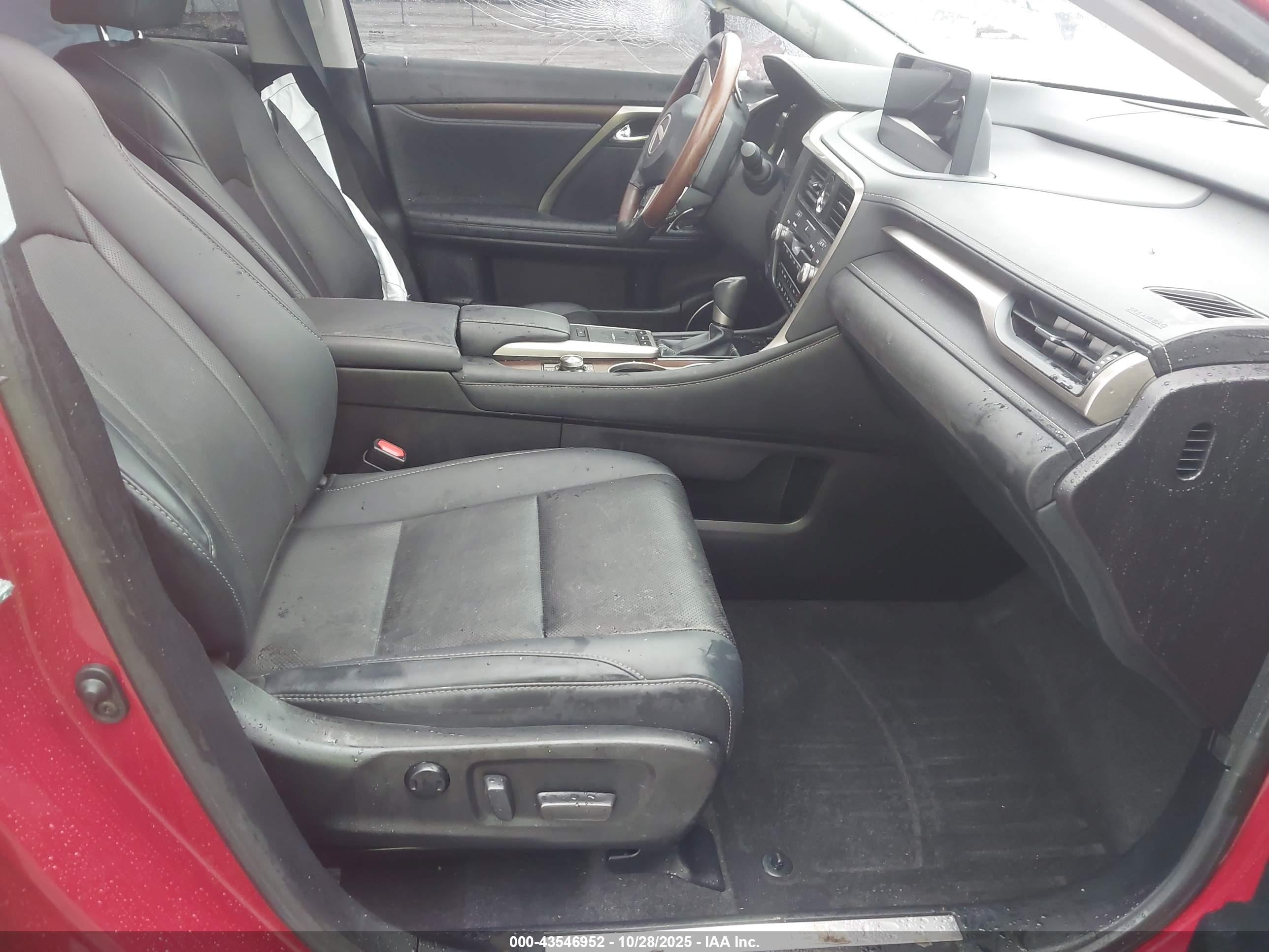 LEXUS RX image 5