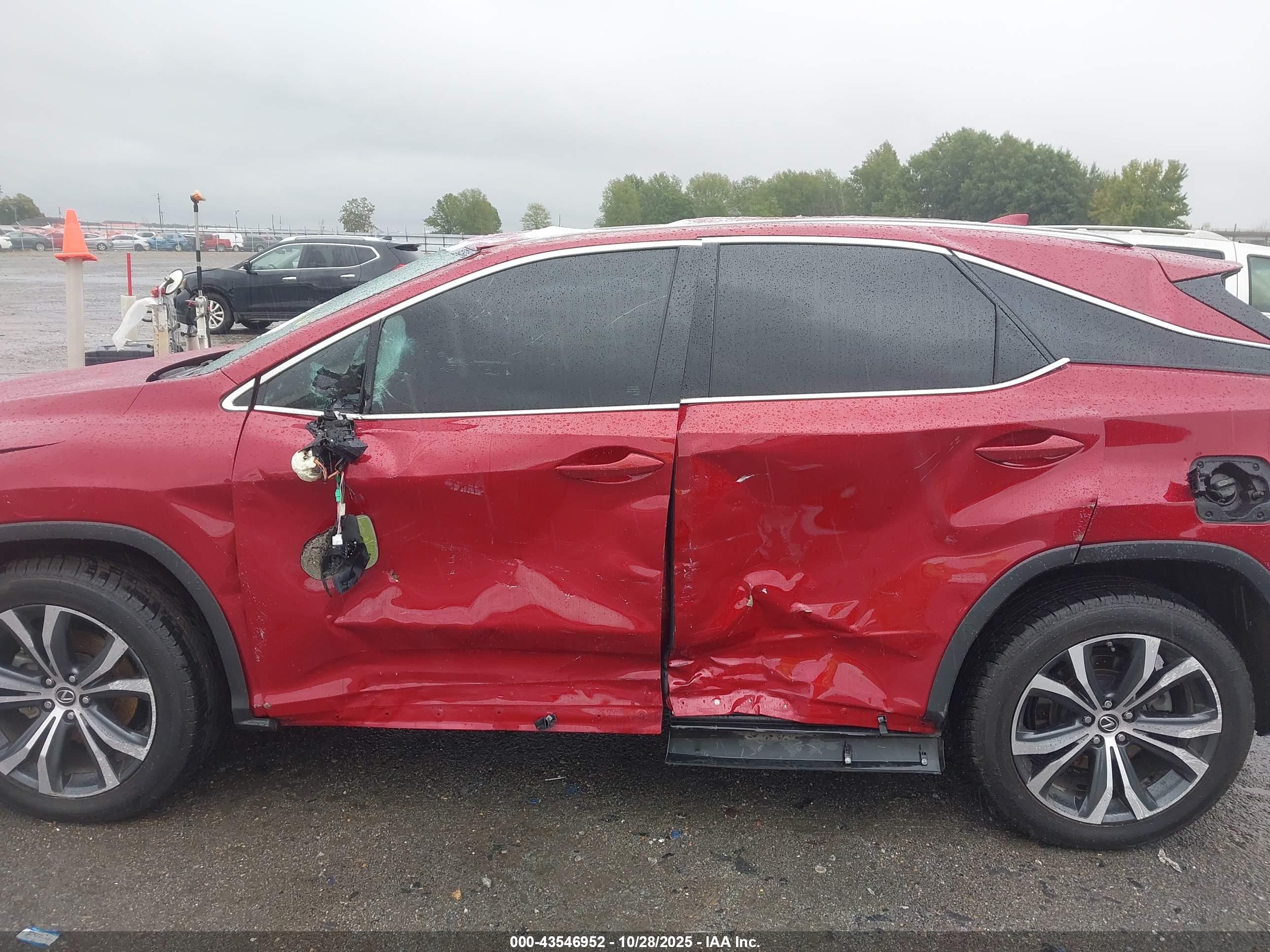 LEXUS RX image 6