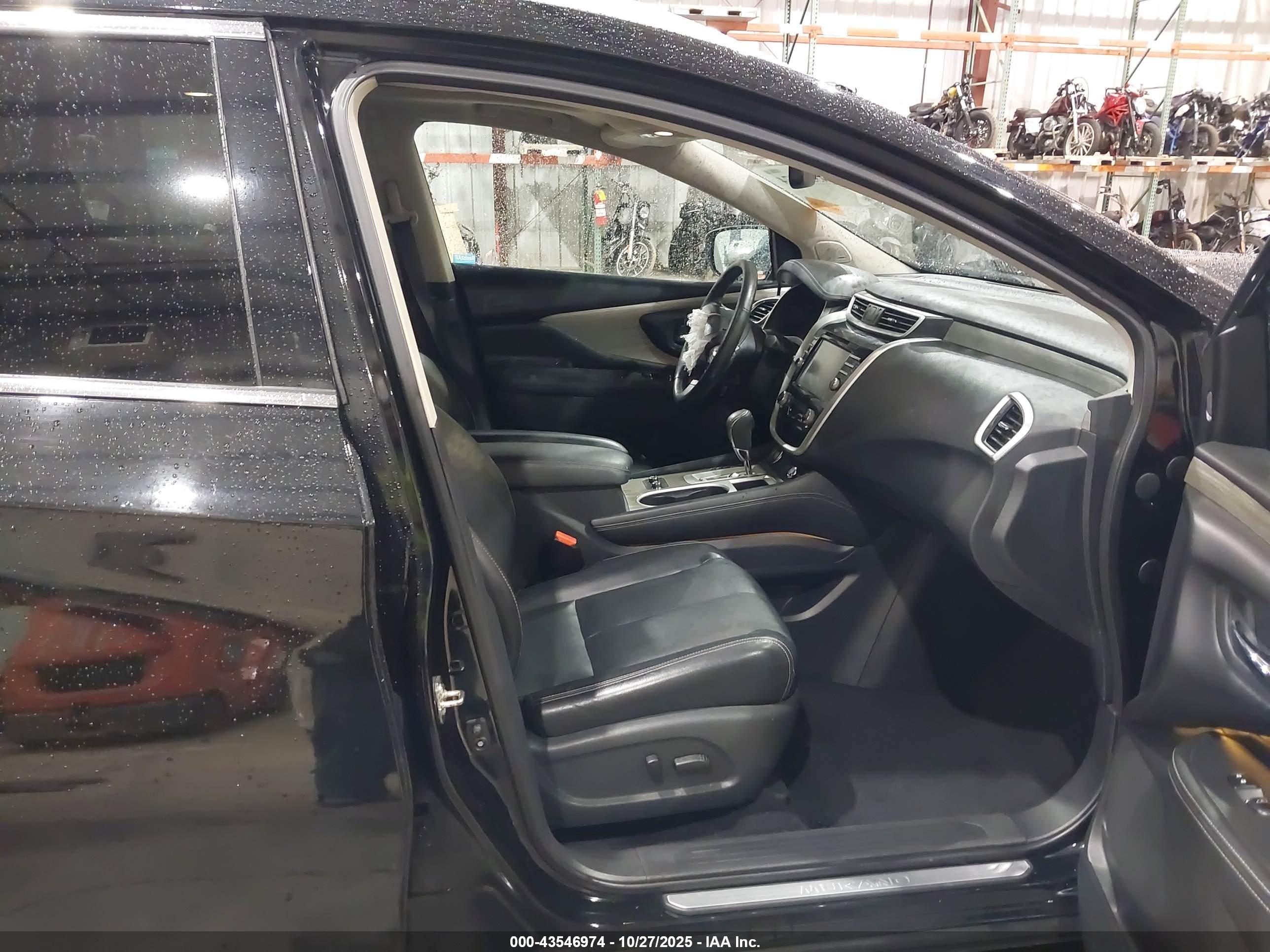 NISSAN MURANO image 5