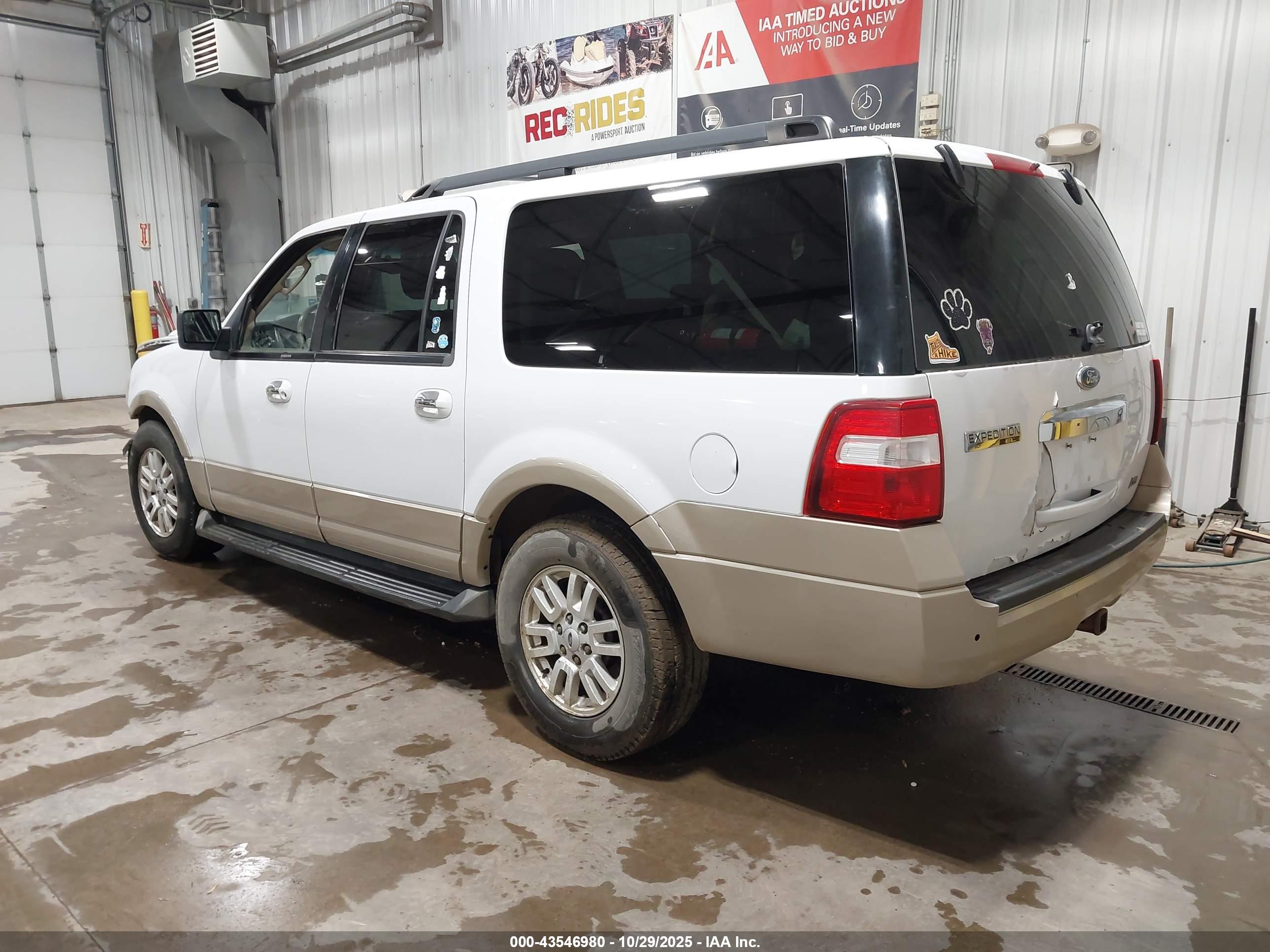 FORD EXPEDITION image 3