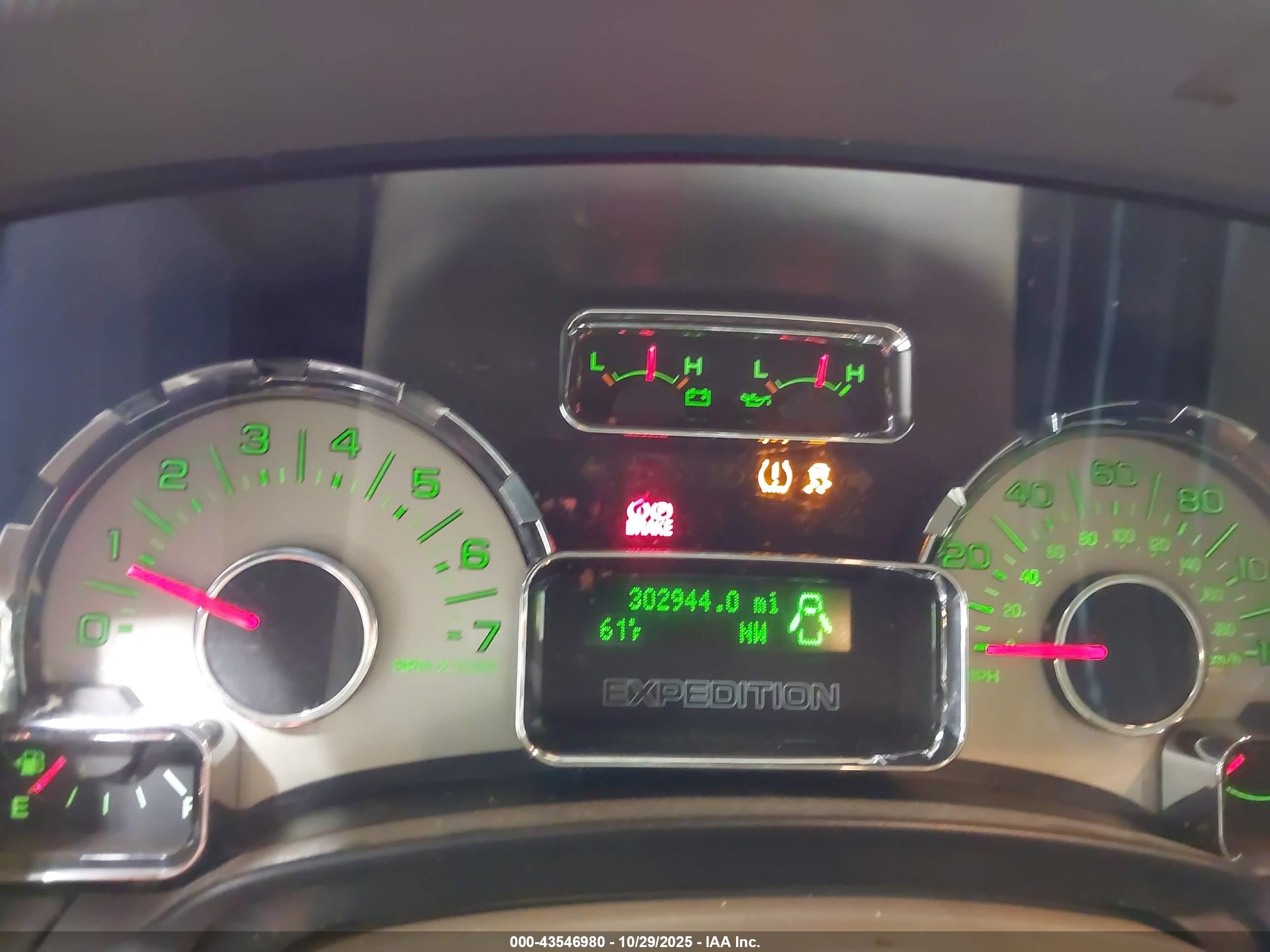 FORD EXPEDITION image 7