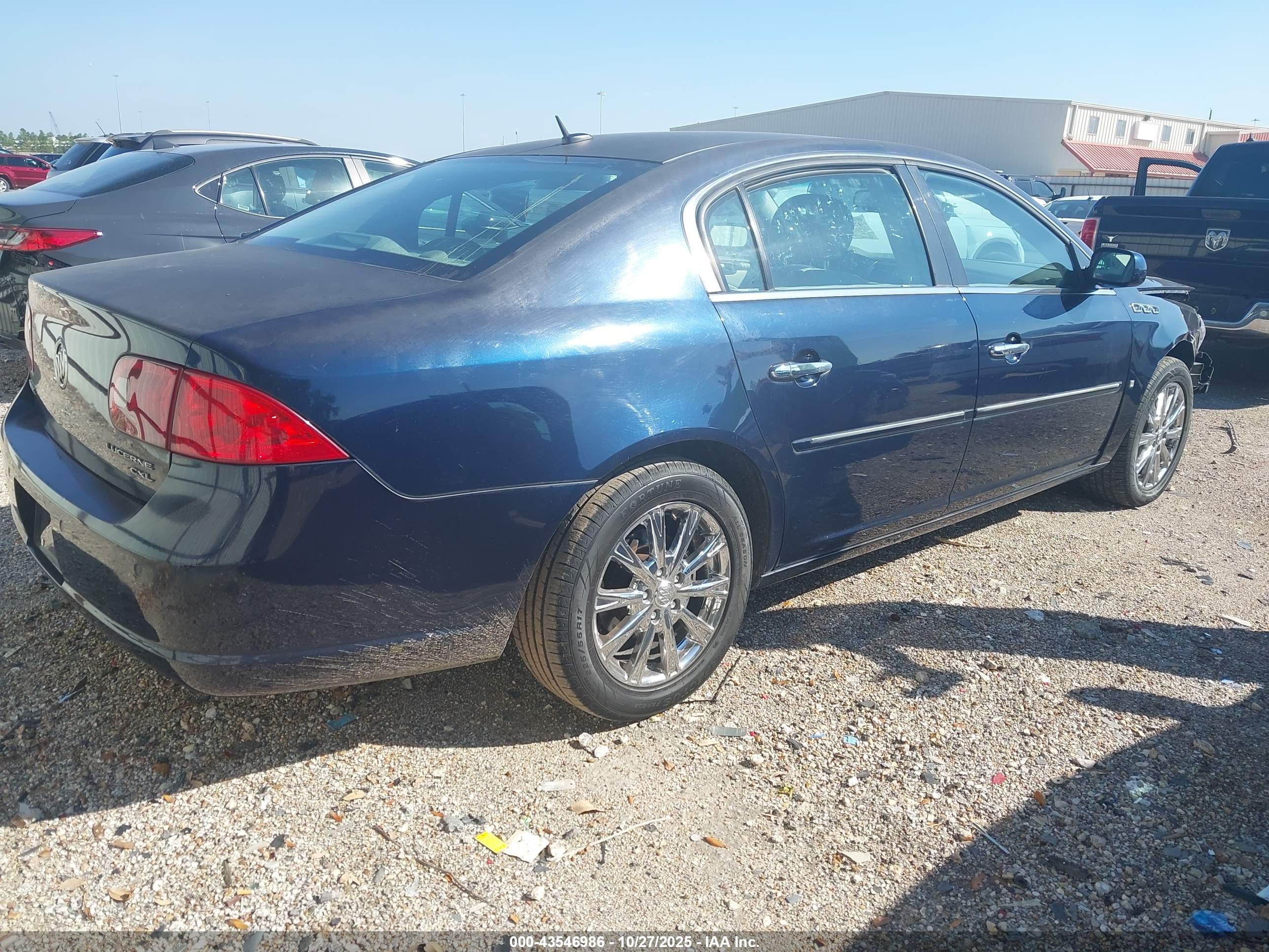 BUICK LUCERNE image 4