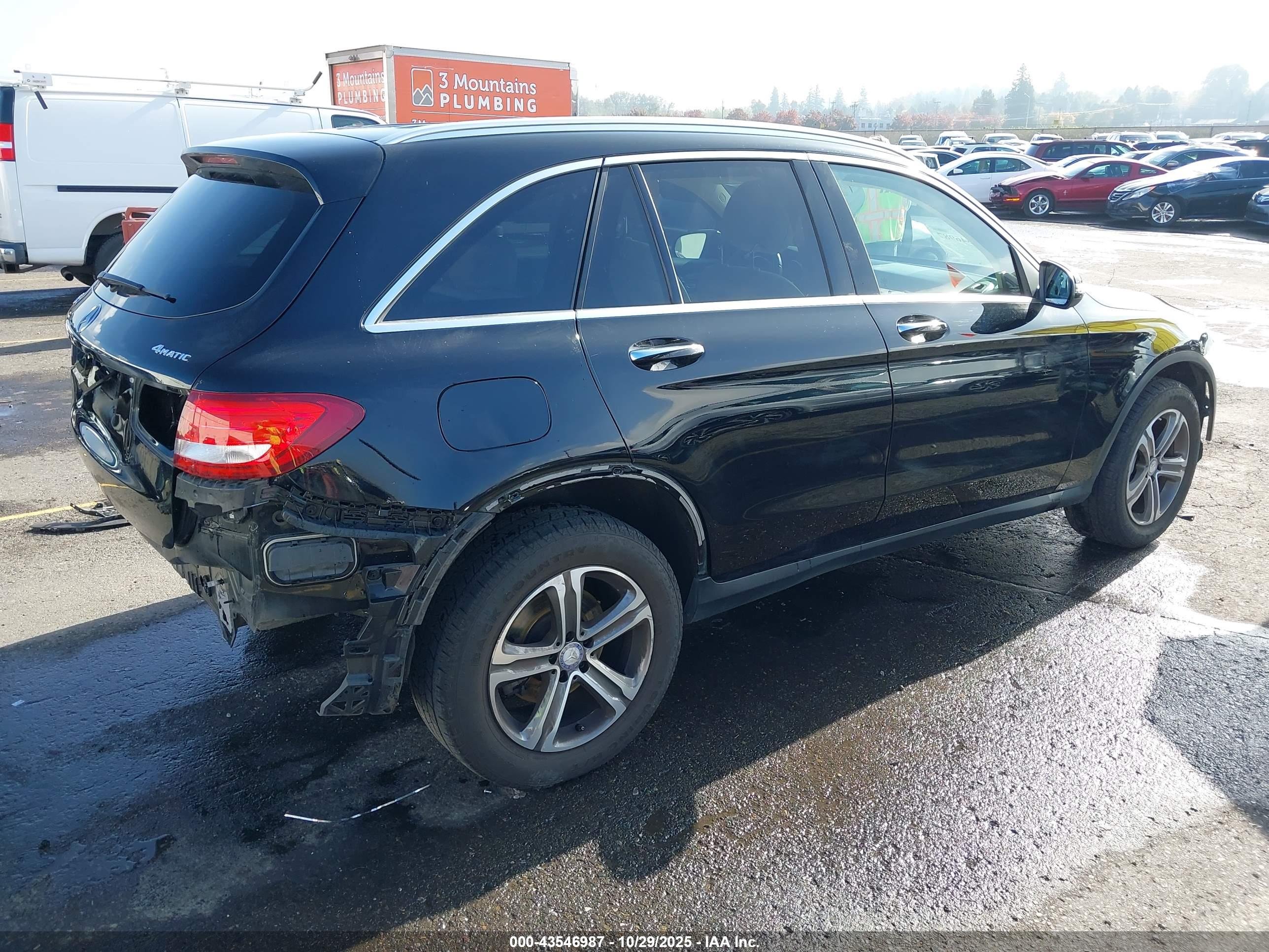 MERCEDES-BENZ GLC image 4