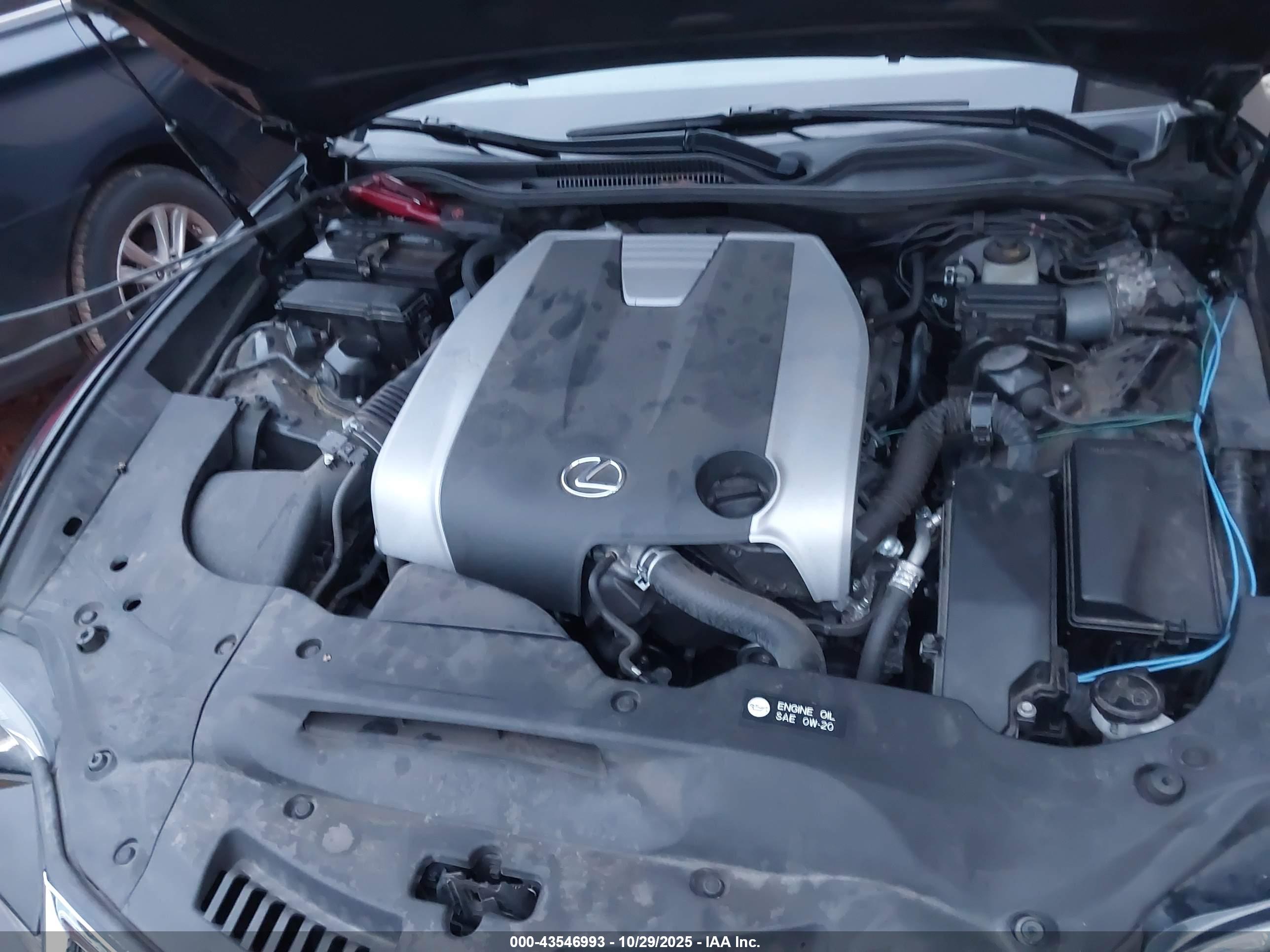 LEXUS RC image 10