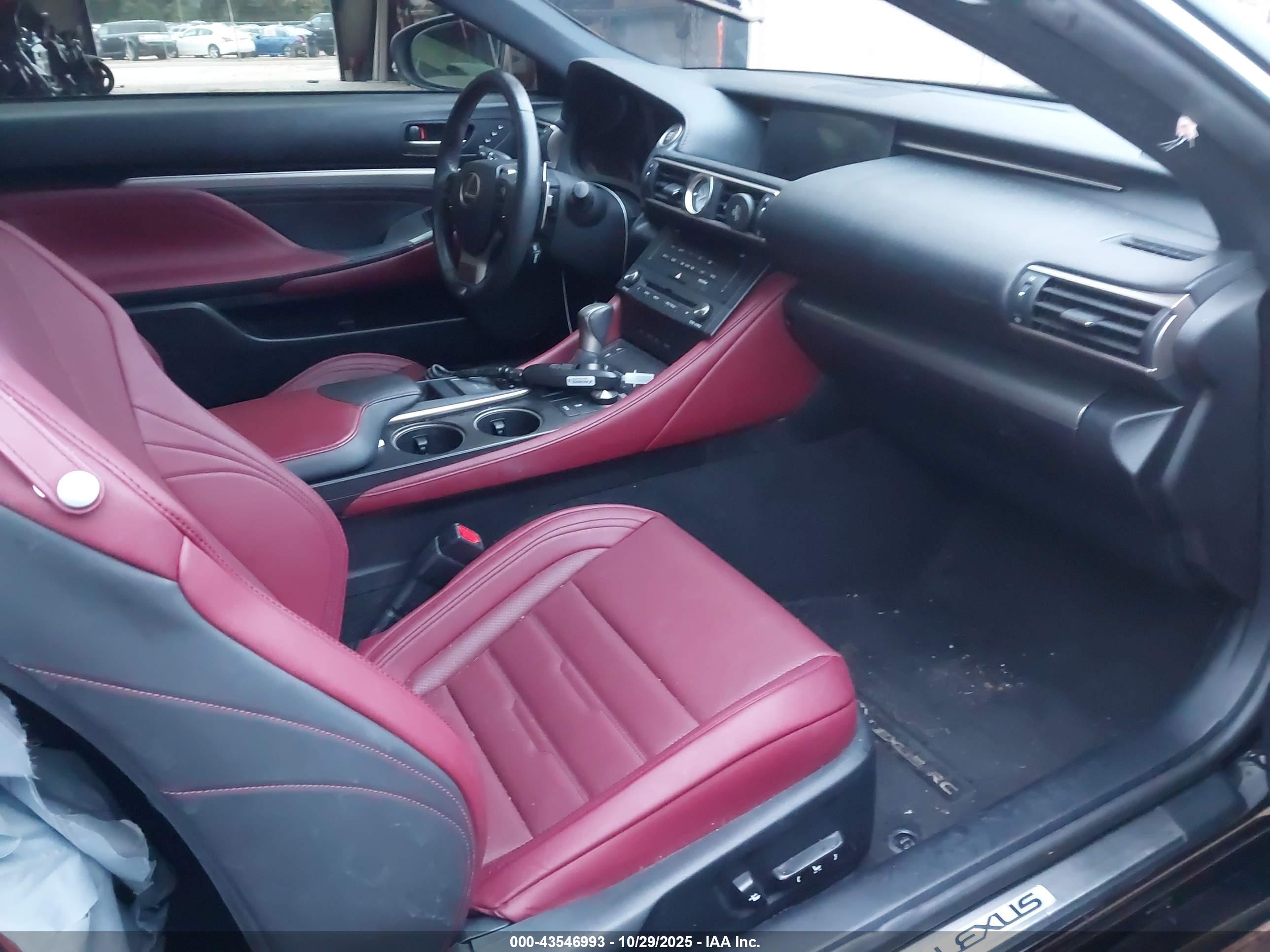 LEXUS RC image 5