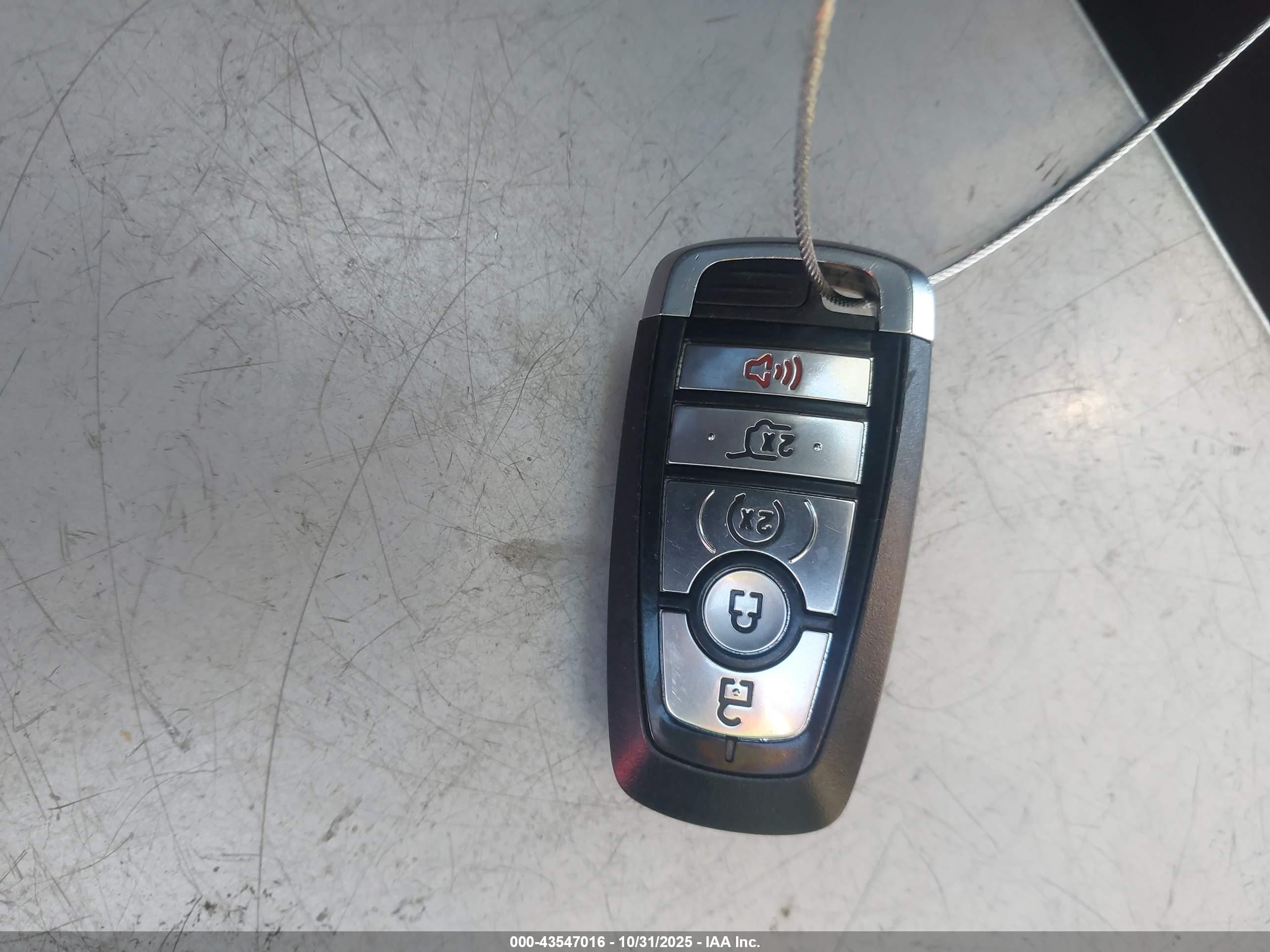 FORD EXPLORER image 11
