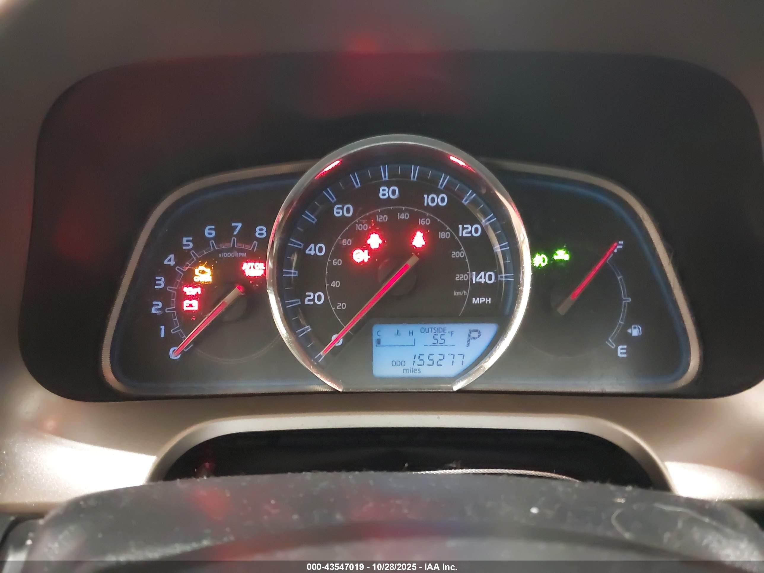 TOYOTA RAV4 image 7