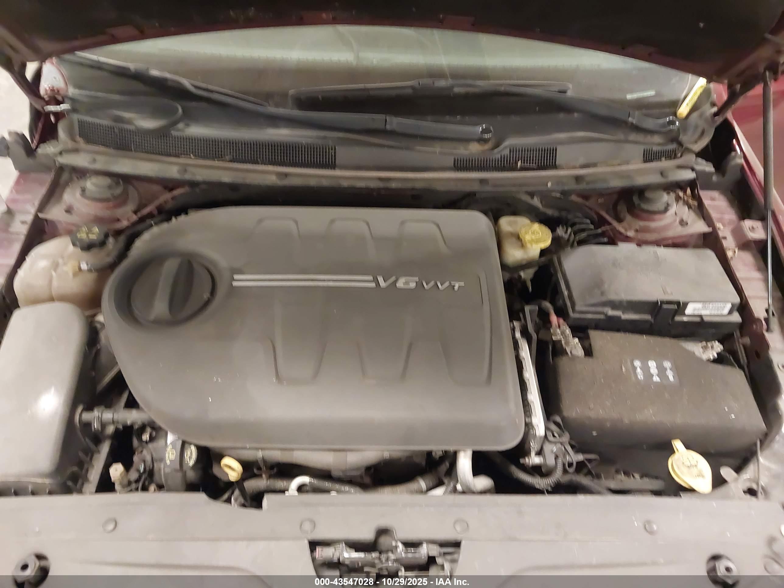CHRYSLER 200 image 10