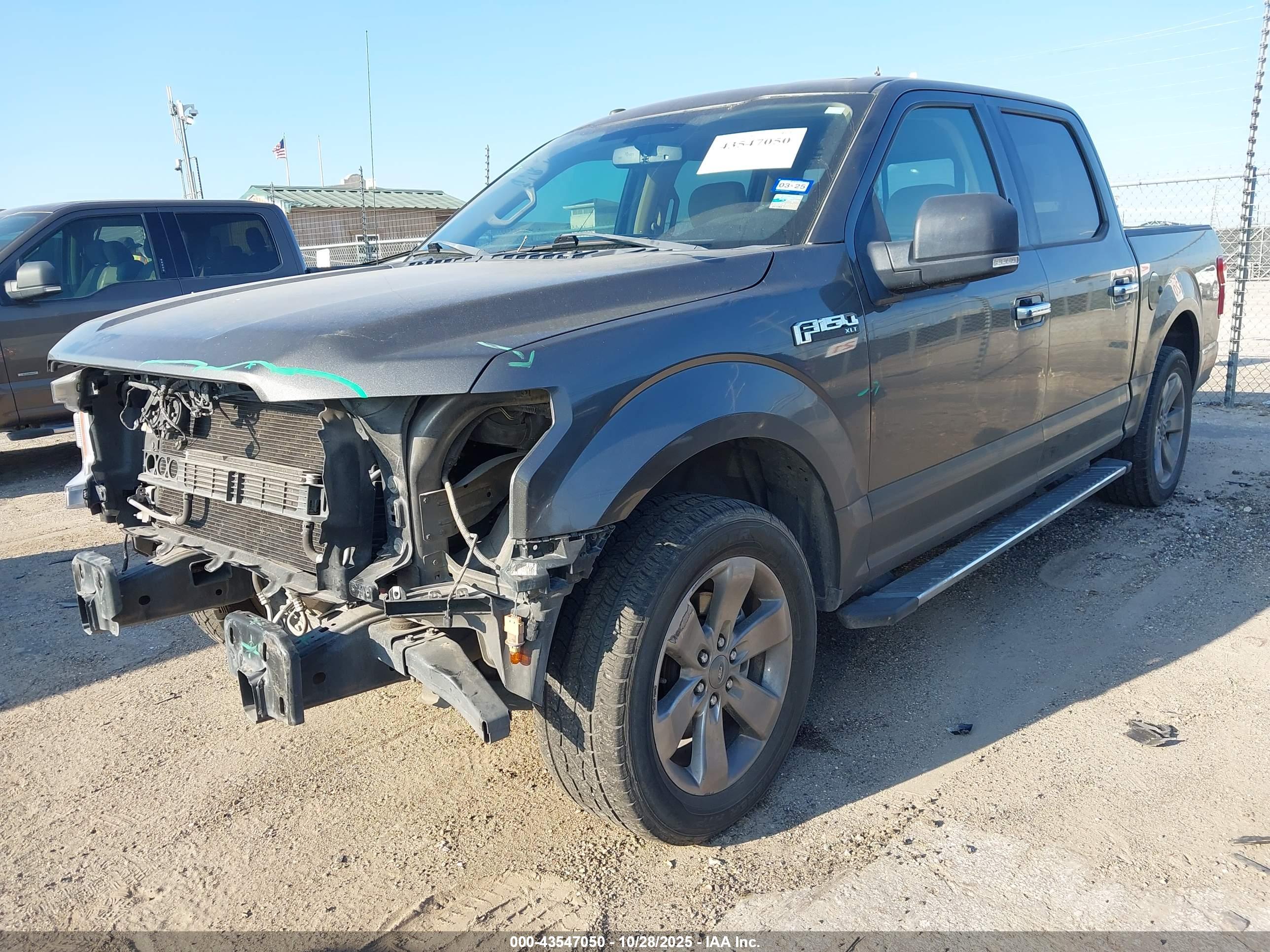 FORD F-150 image 2