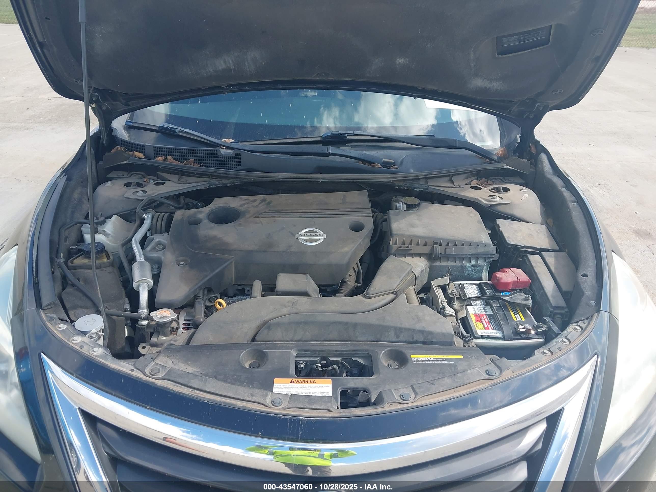 NISSAN ALTIMA image 10