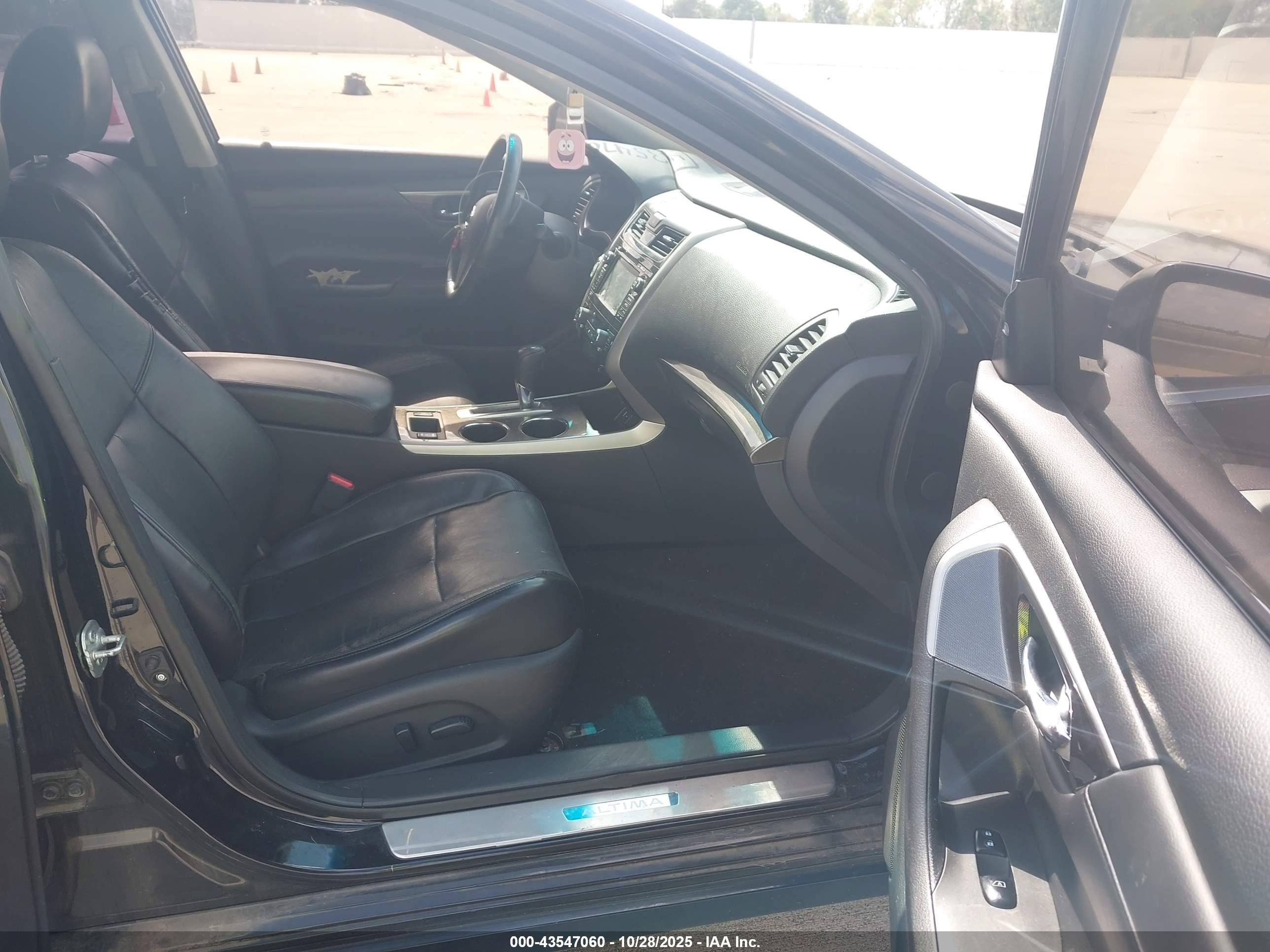 NISSAN ALTIMA image 5
