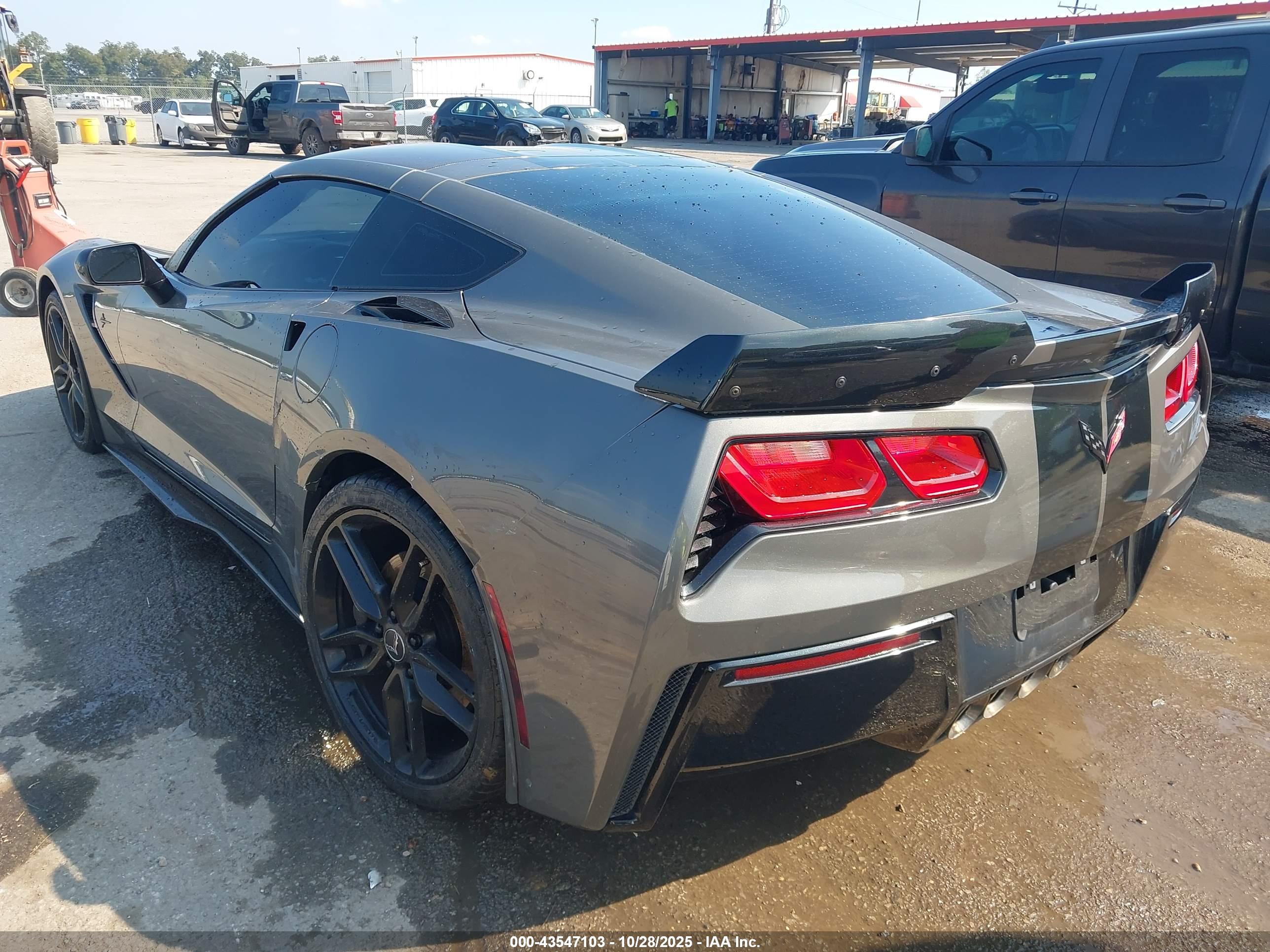CHEVROLET CORVETTE image 3