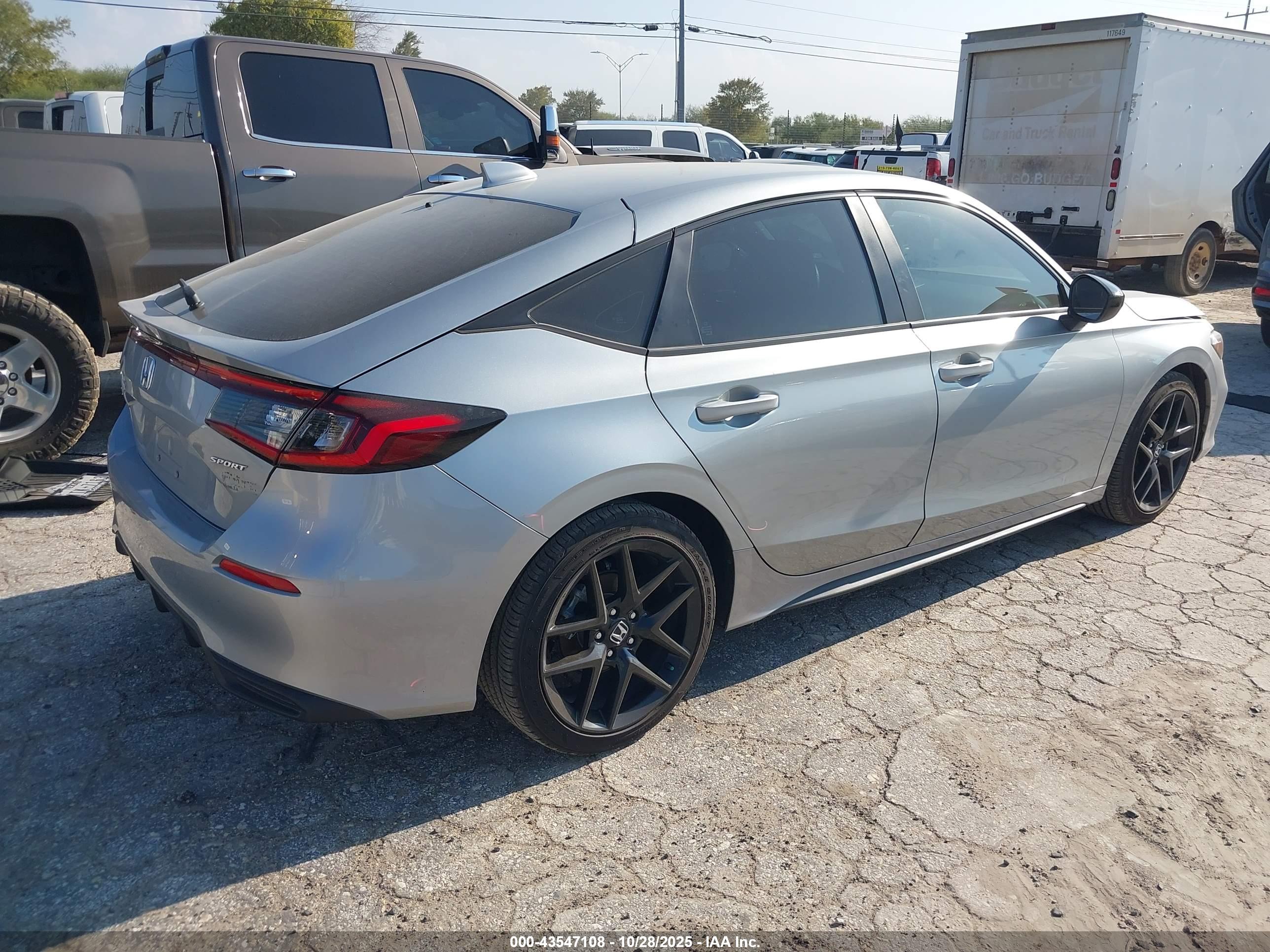 HONDA CIVIC image 4