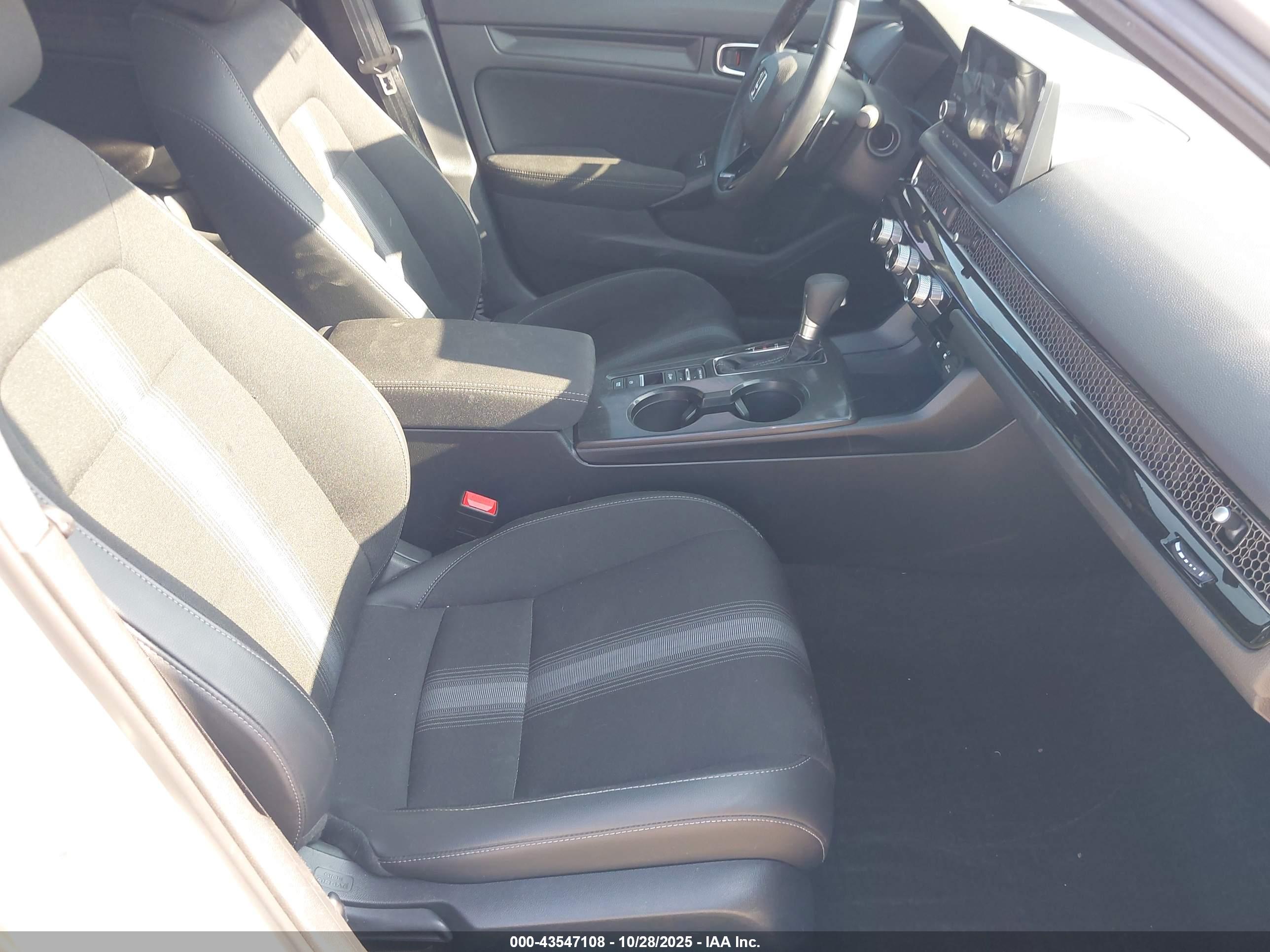 HONDA CIVIC image 5