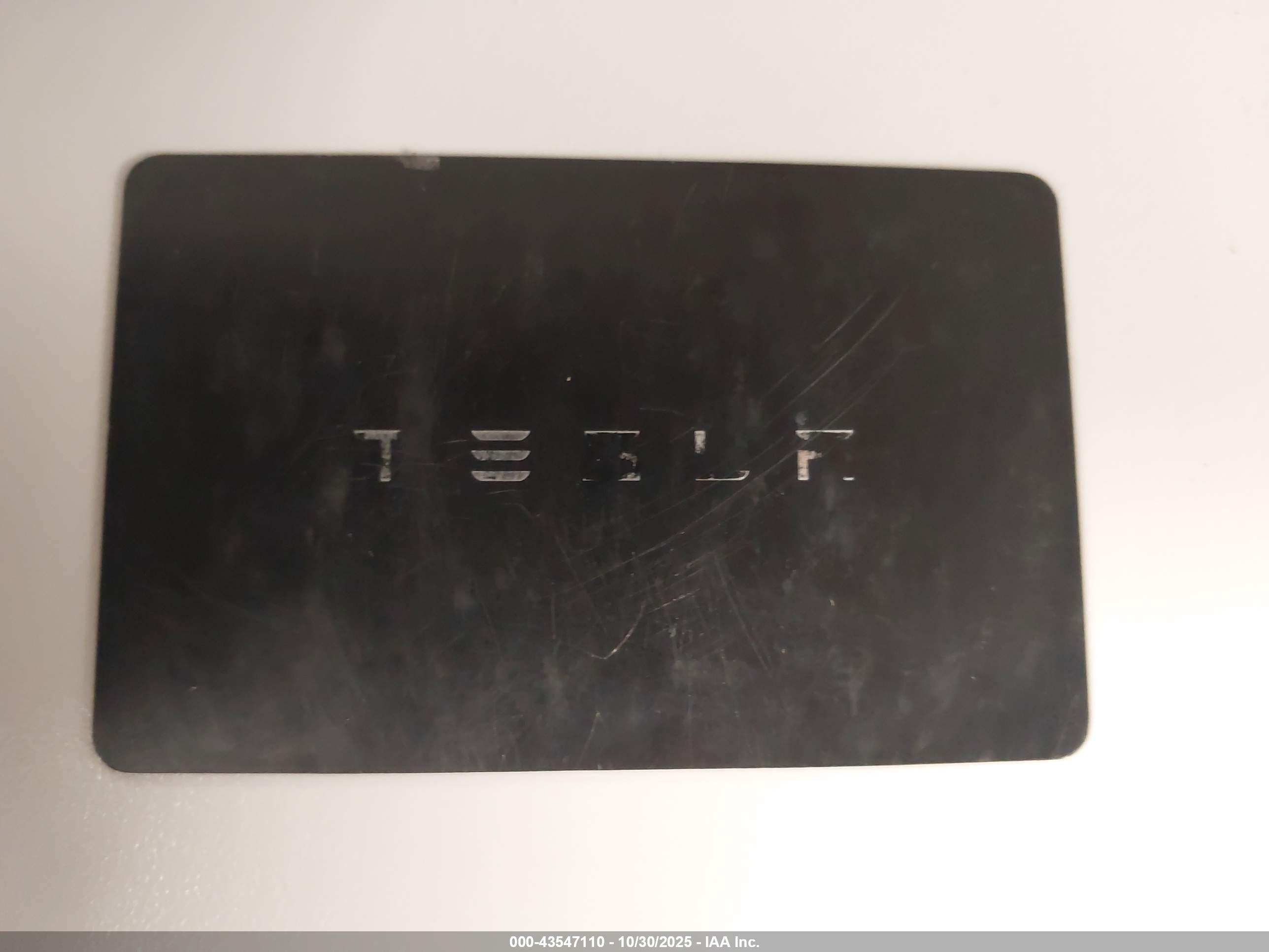 TESLA MODEL image 11