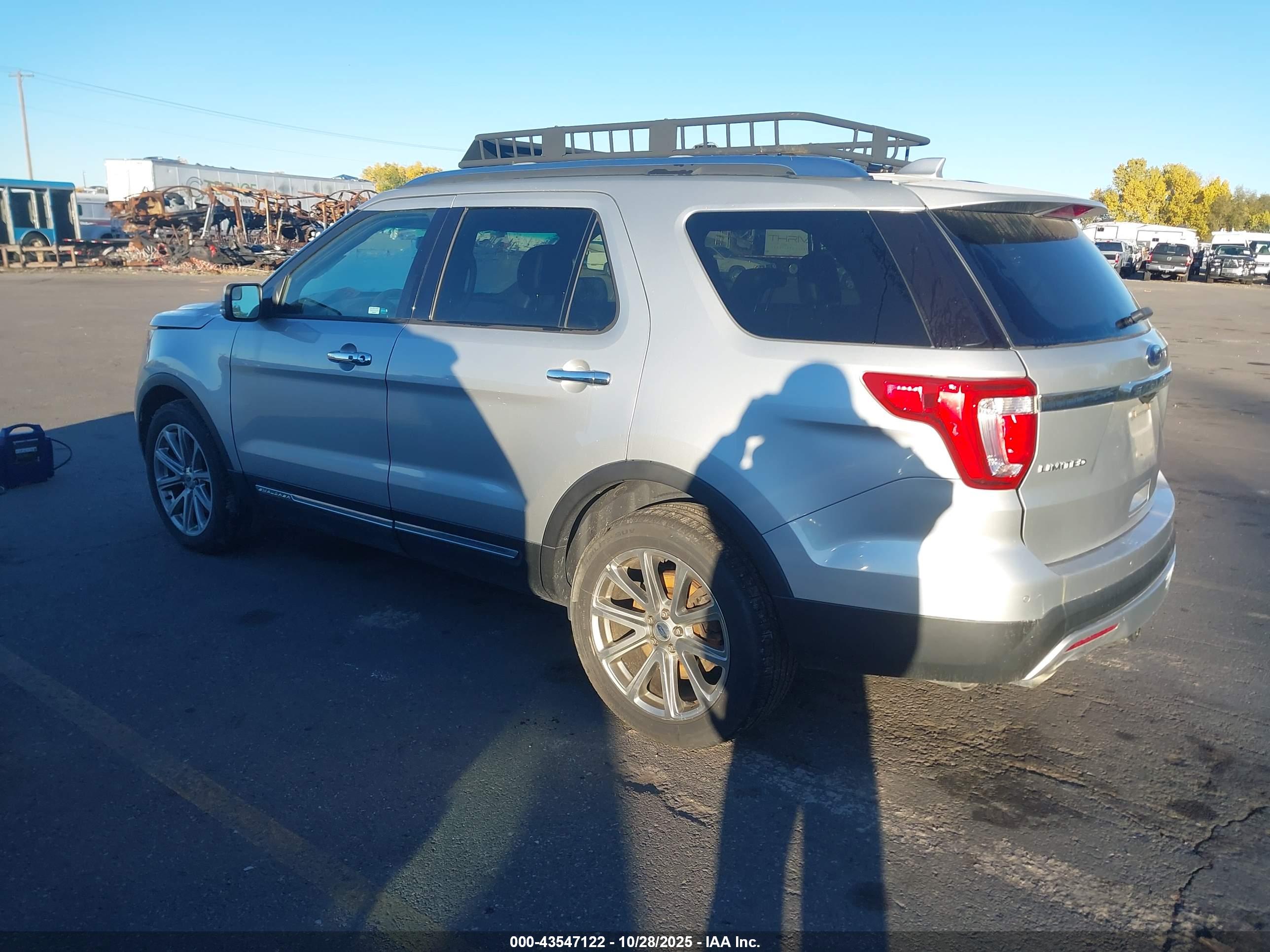 FORD EXPLORER image 3