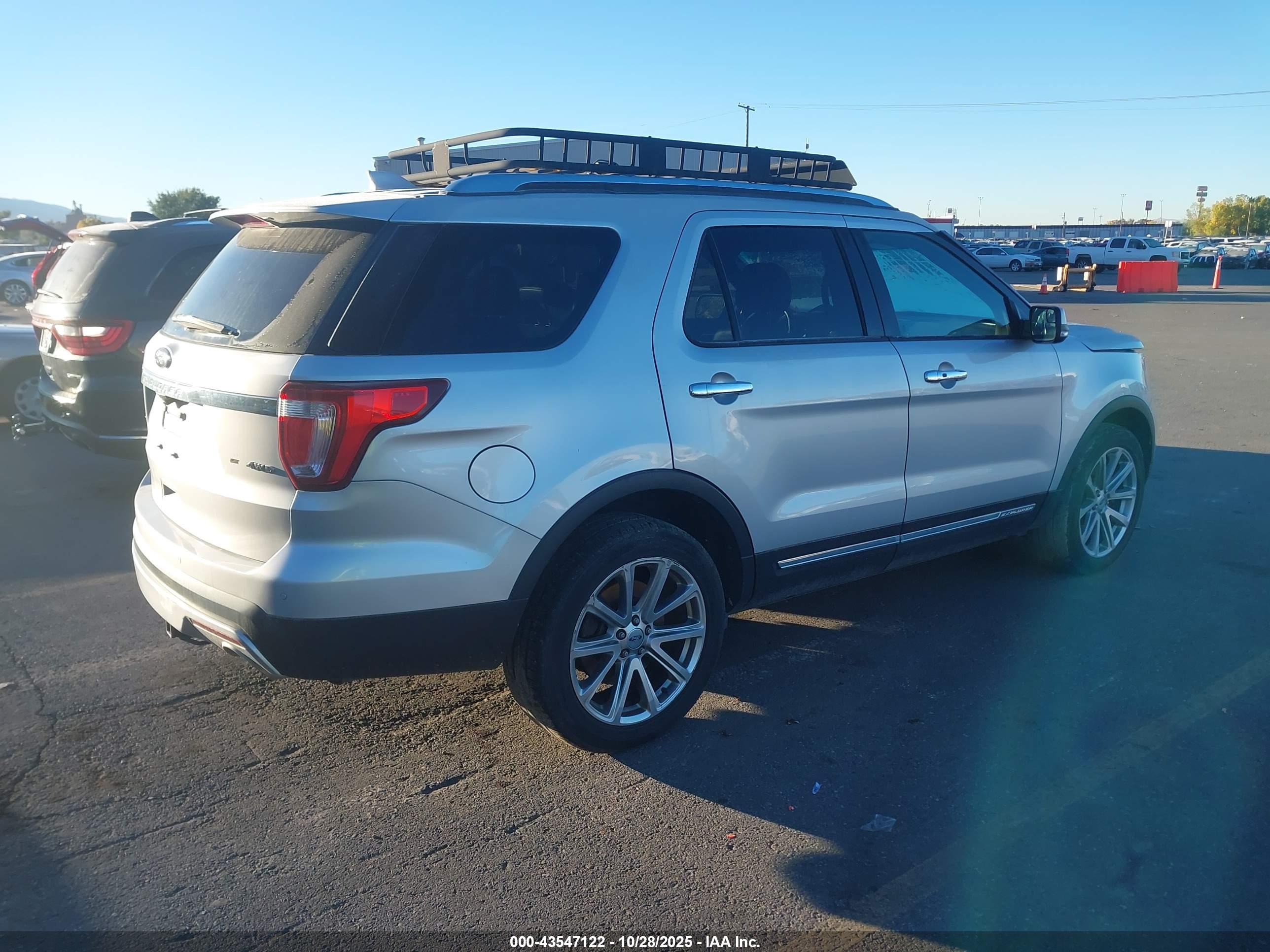 FORD EXPLORER image 4