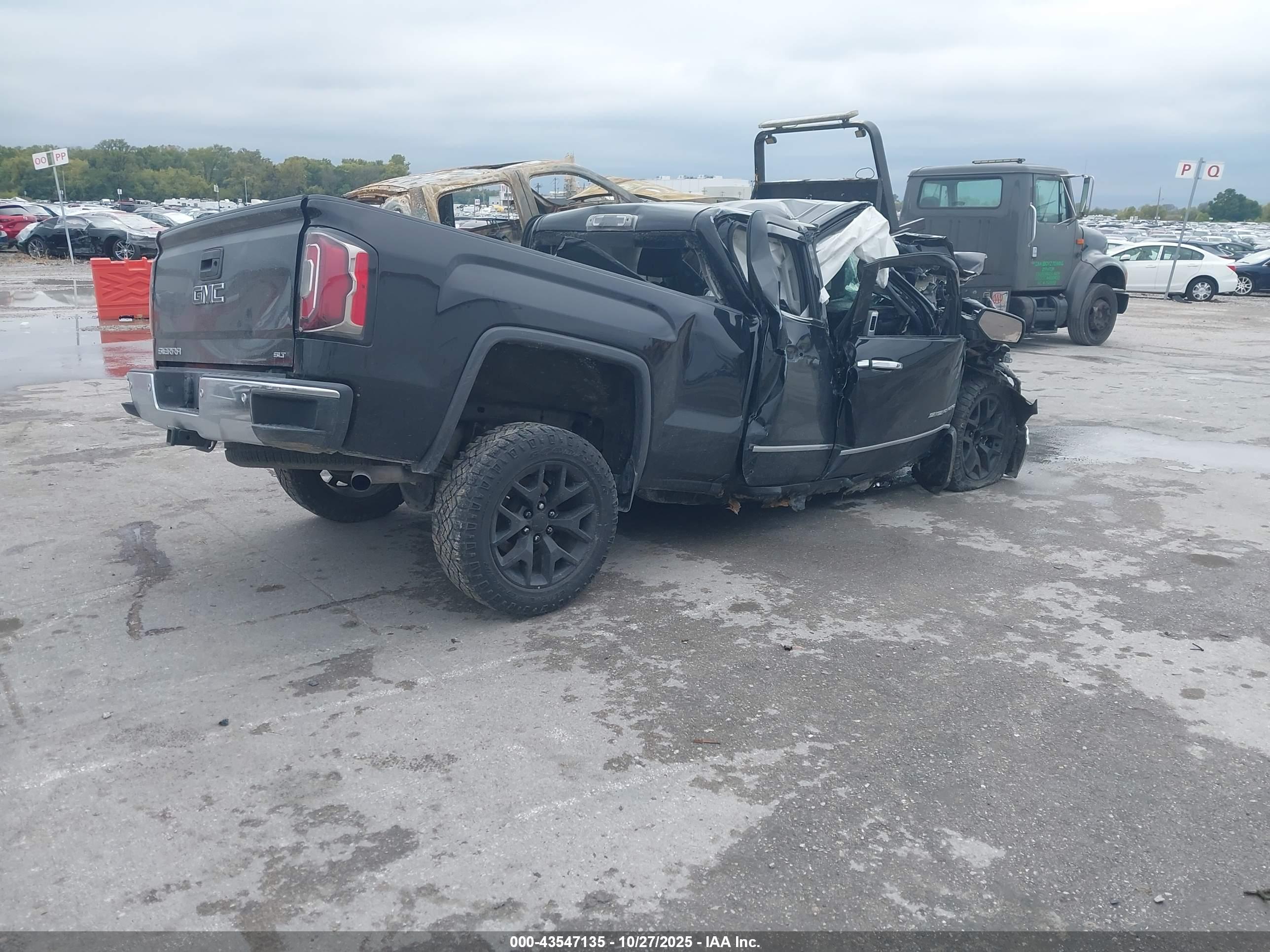 GMC SIERRA image 4