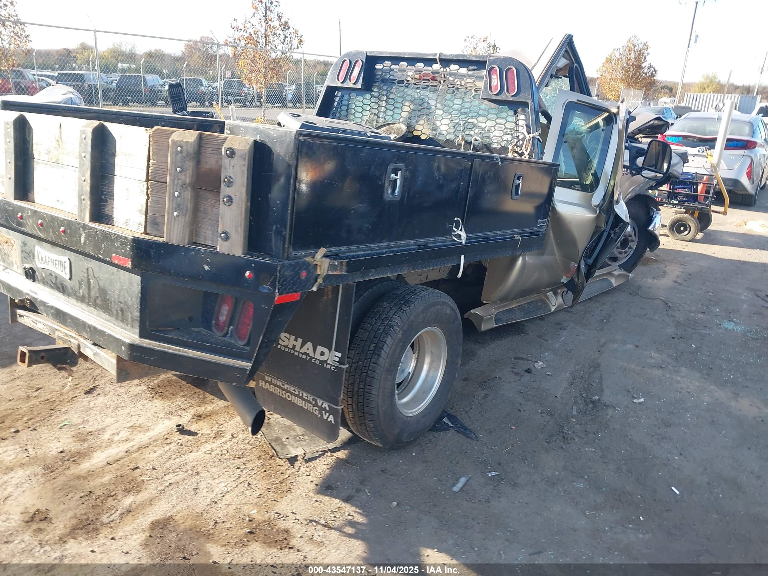 FORD F-350 image 4