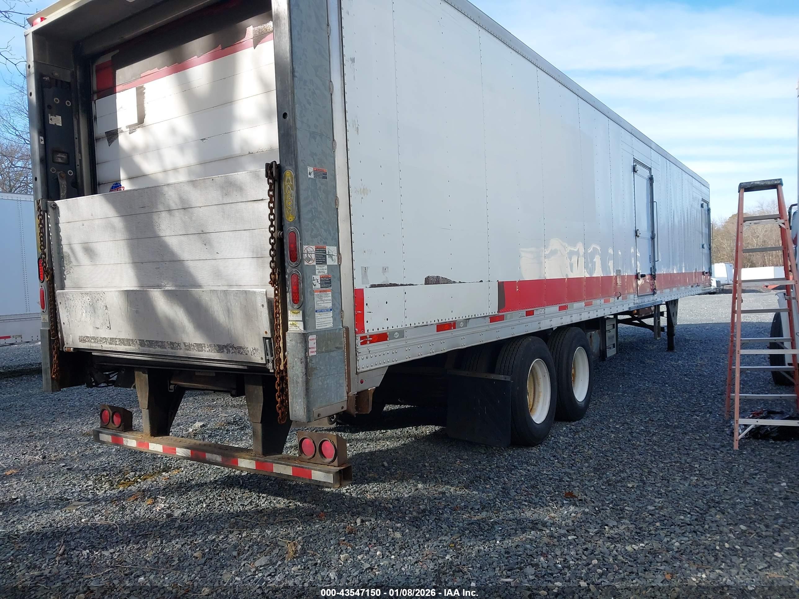 UTILITY TRAILER image 4