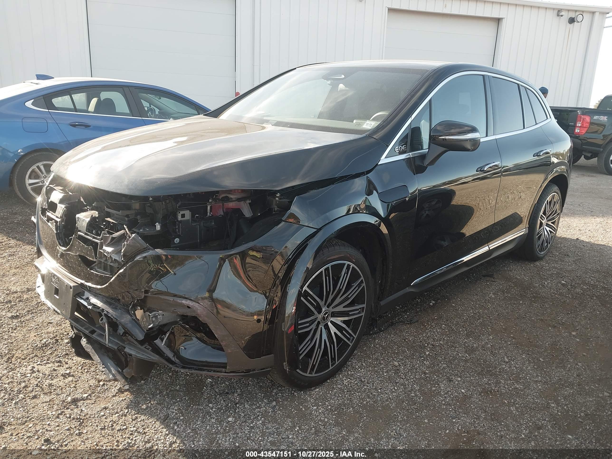 MERCEDES-BENZ EQE image 2
