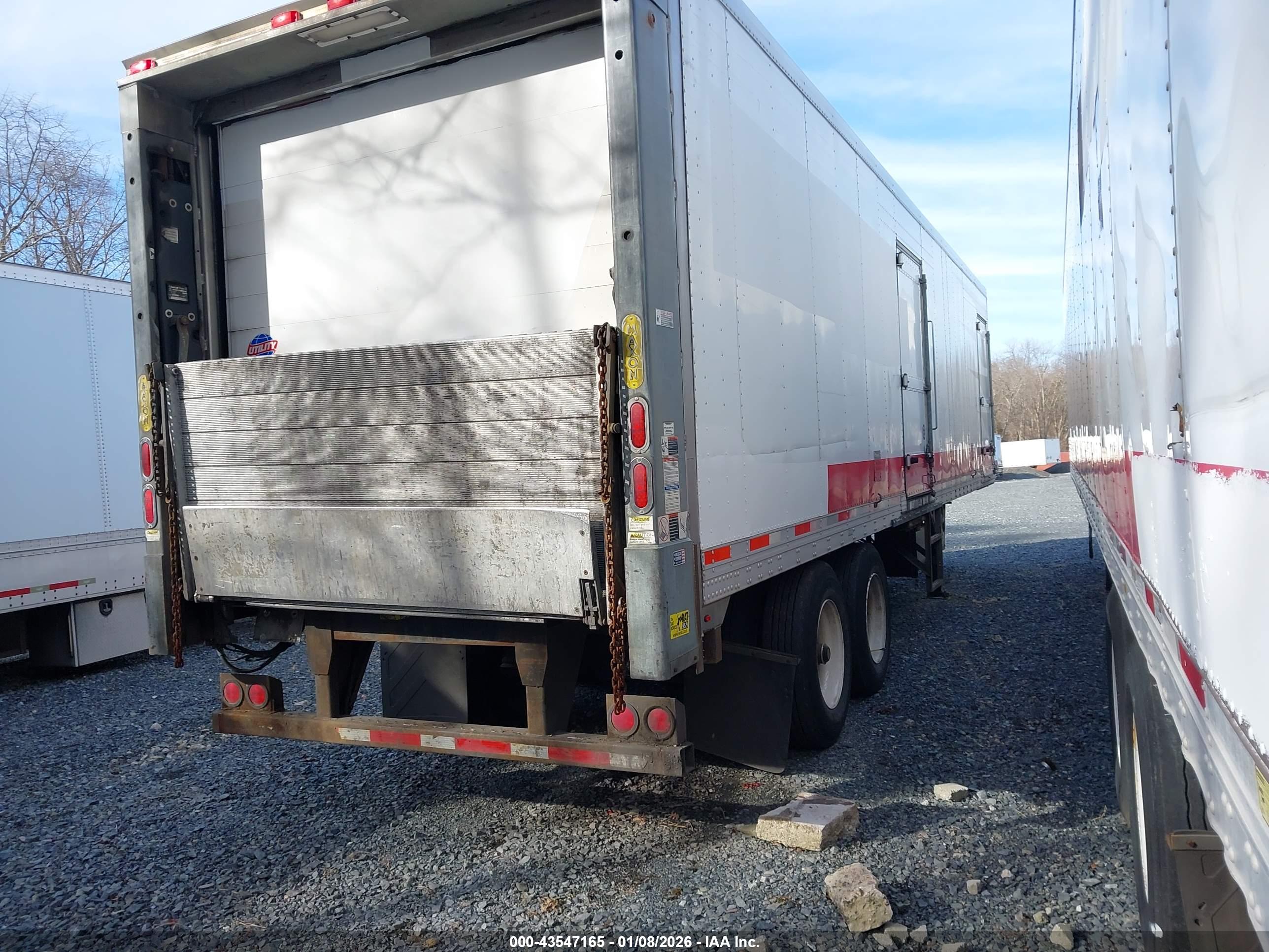 UTILITY TRAILER image 4