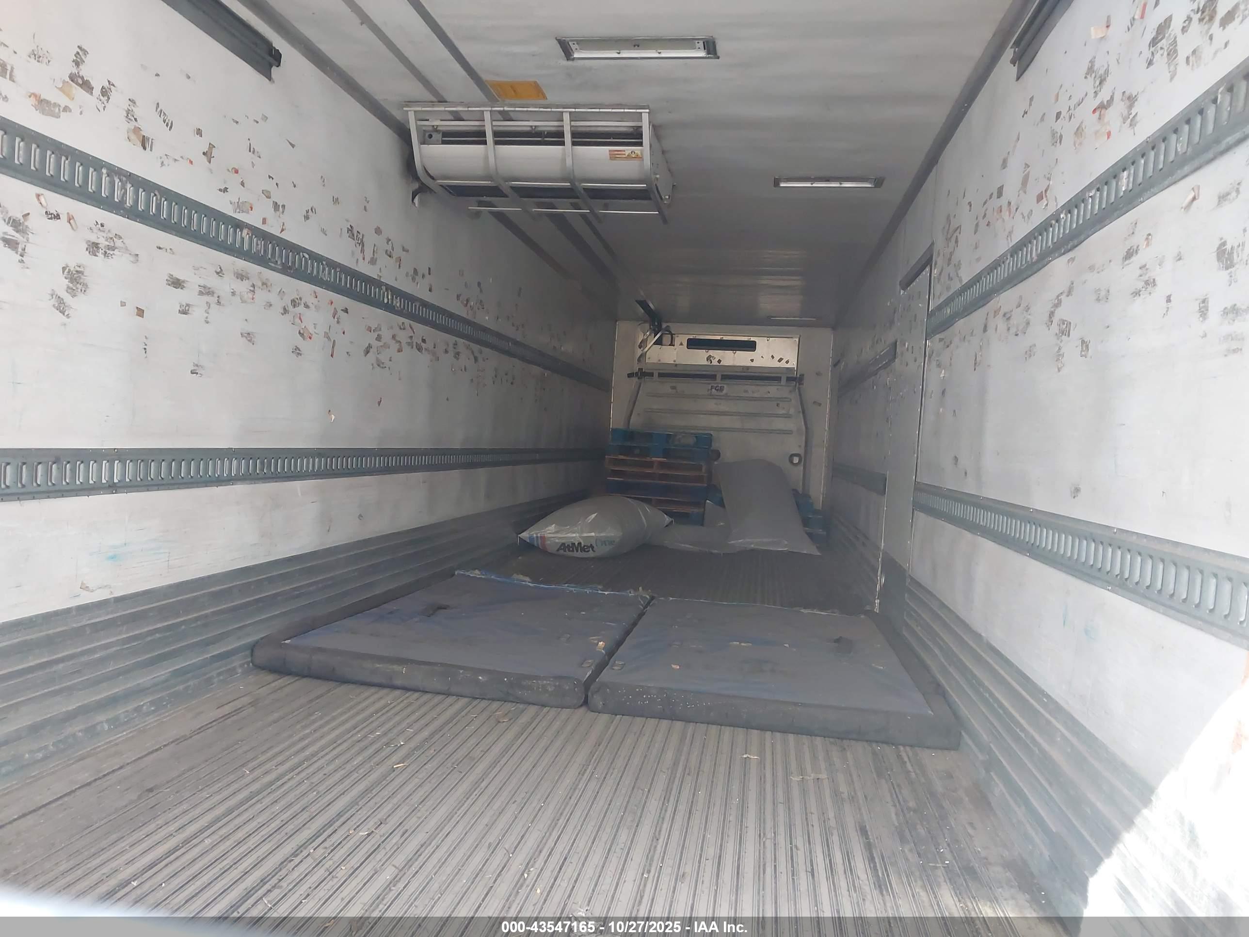 UTILITY TRAILER image 5