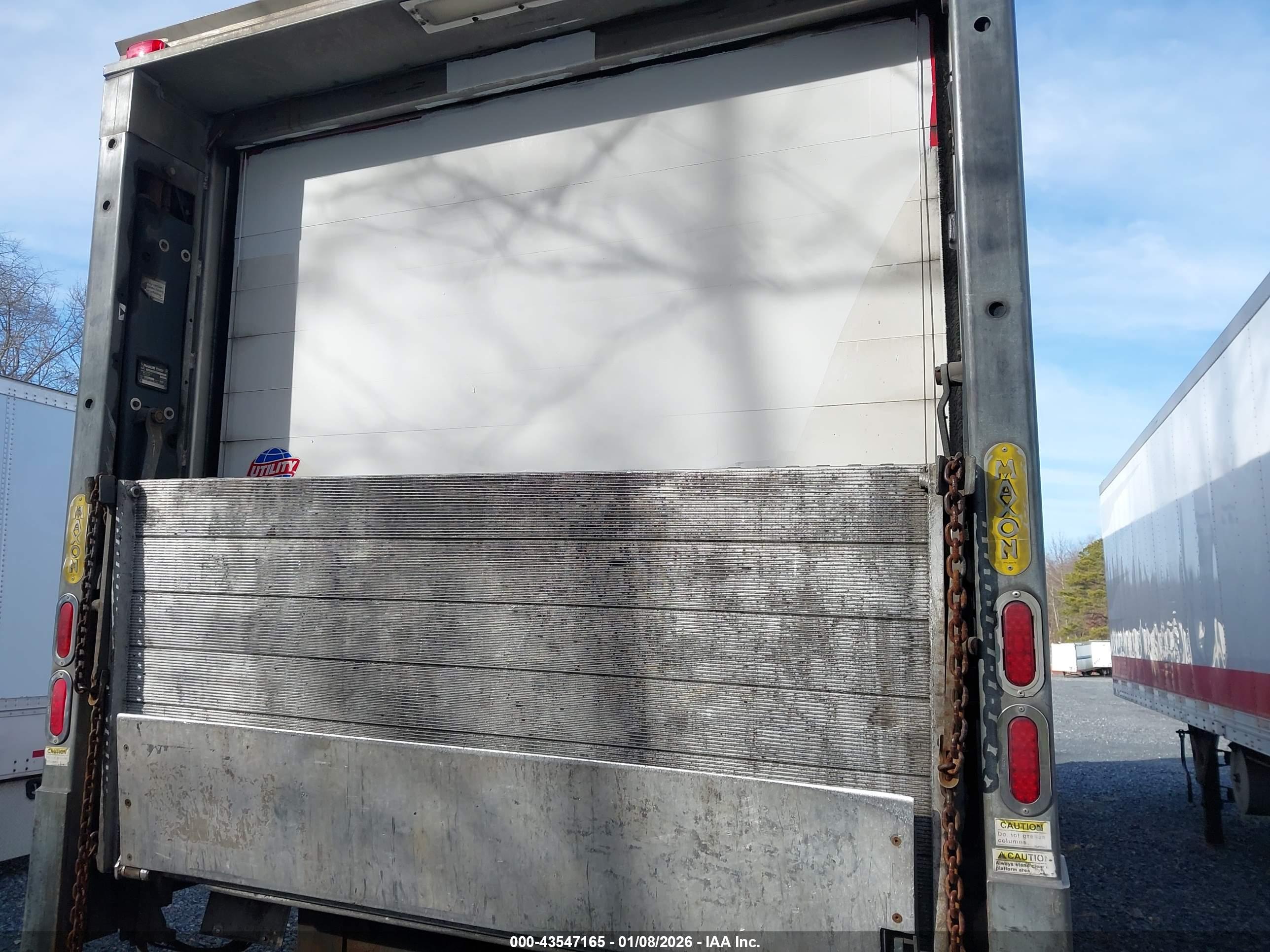 UTILITY TRAILER image 6