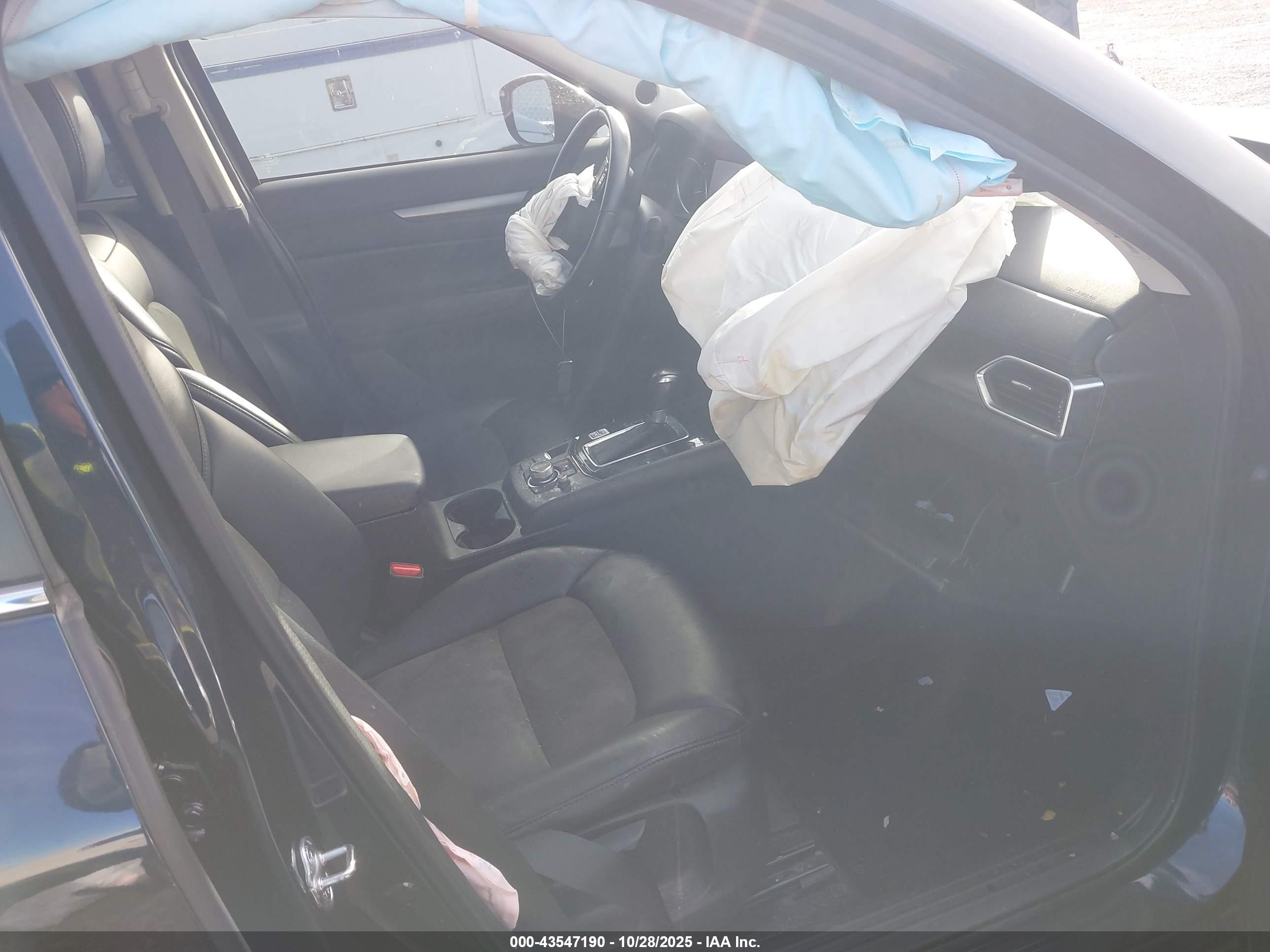 MAZDA CX-5 image 5