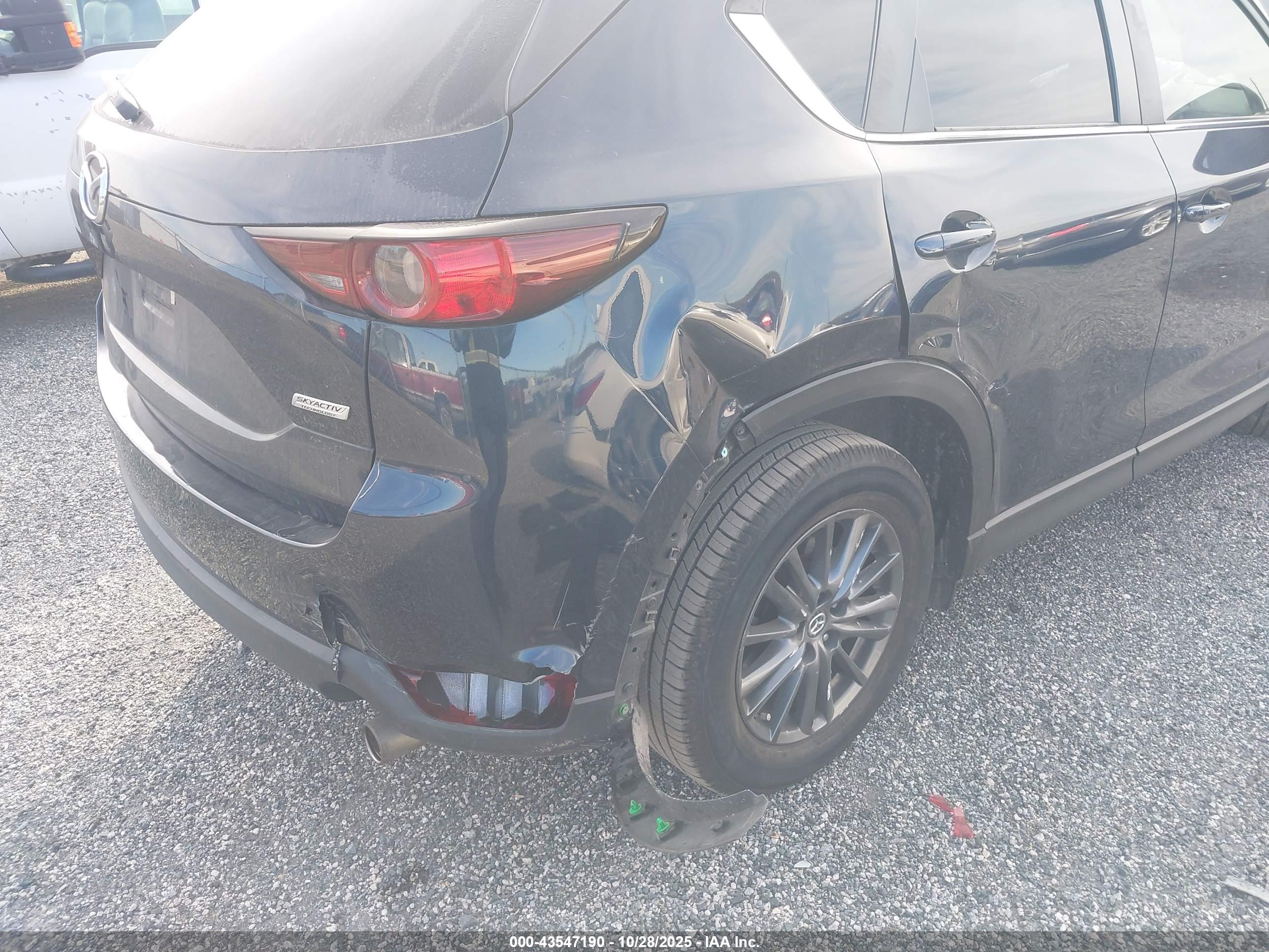 MAZDA CX-5 image 6