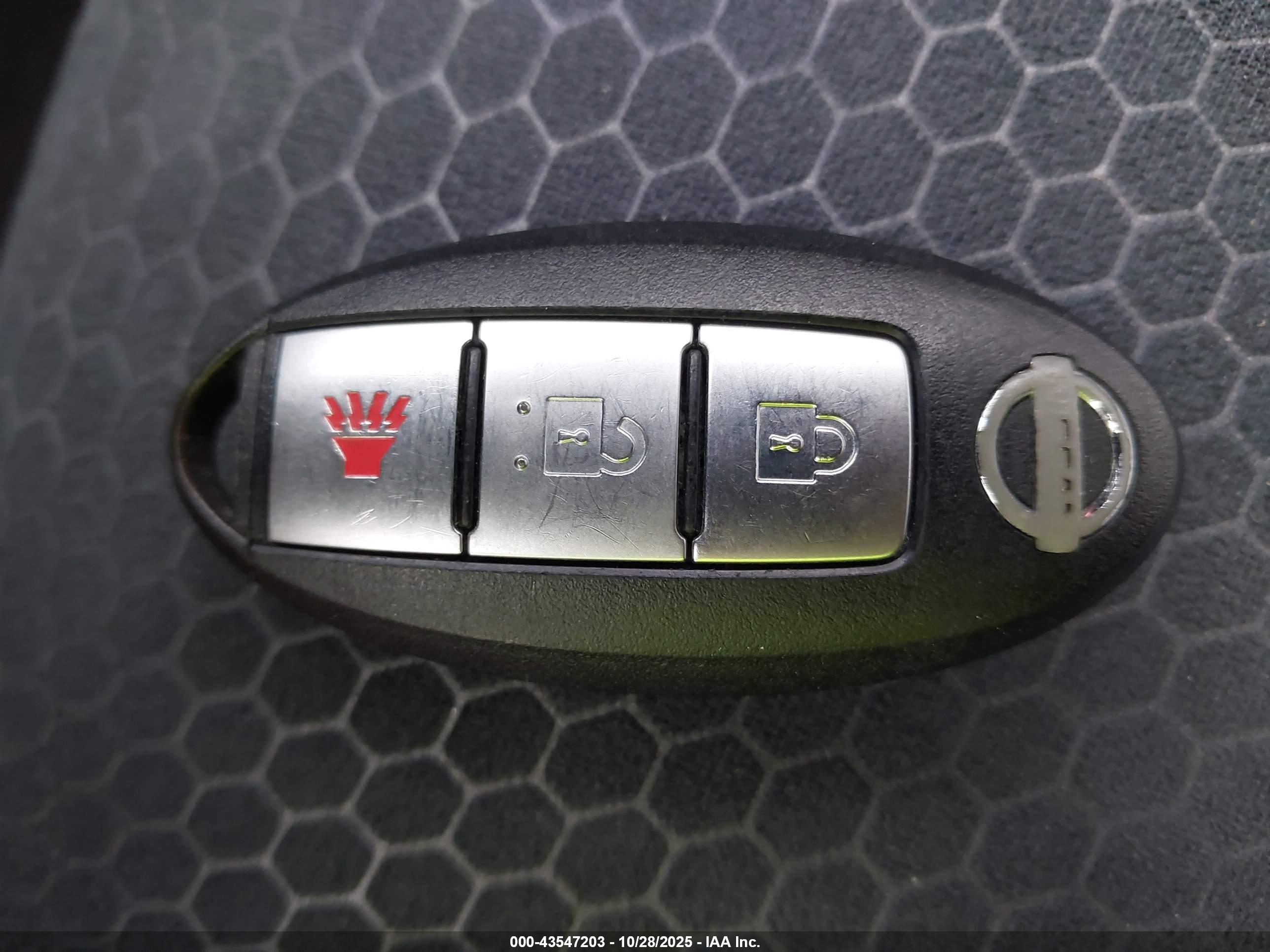 NISSAN JUKE image 11