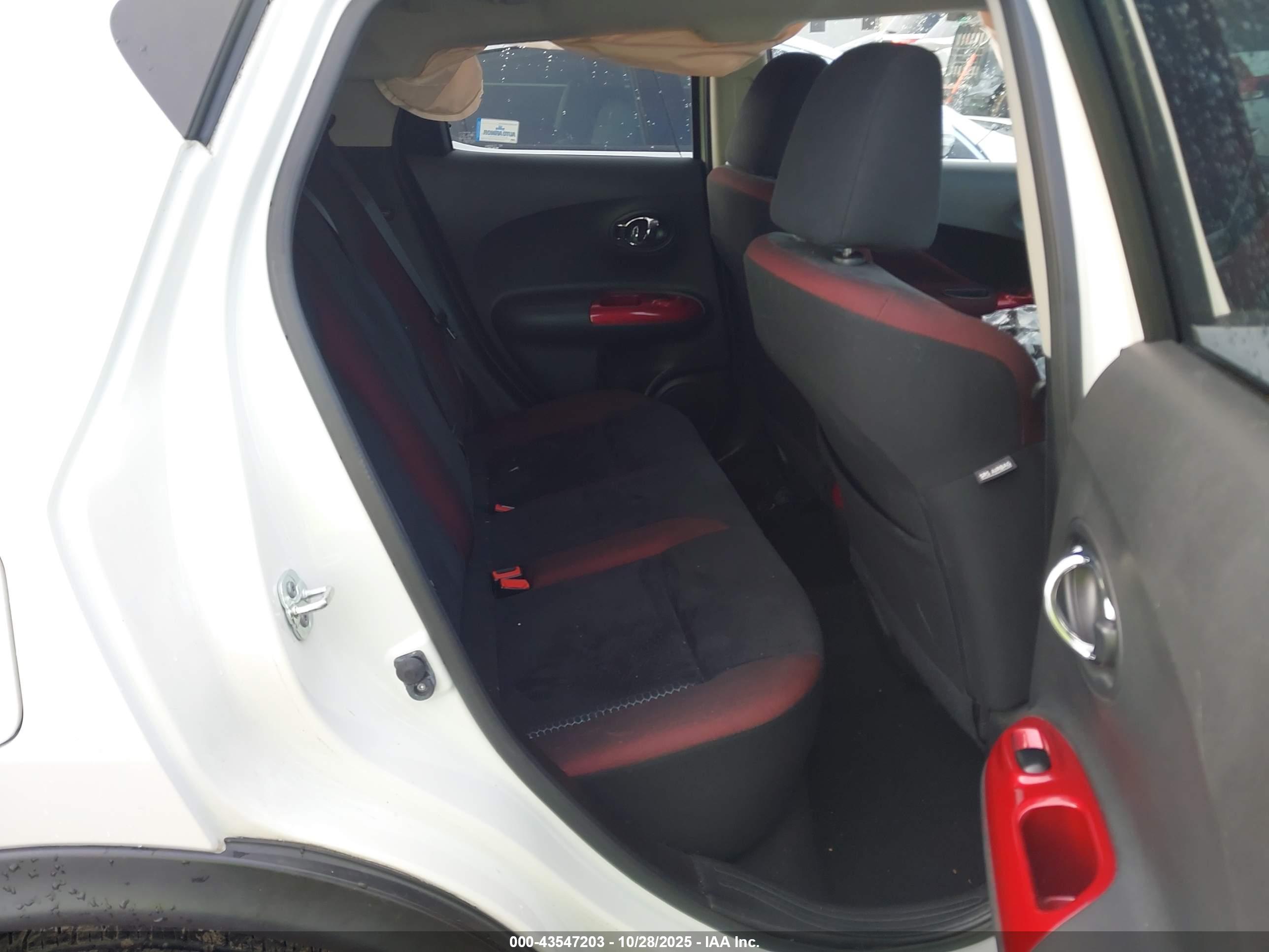 NISSAN JUKE image 8