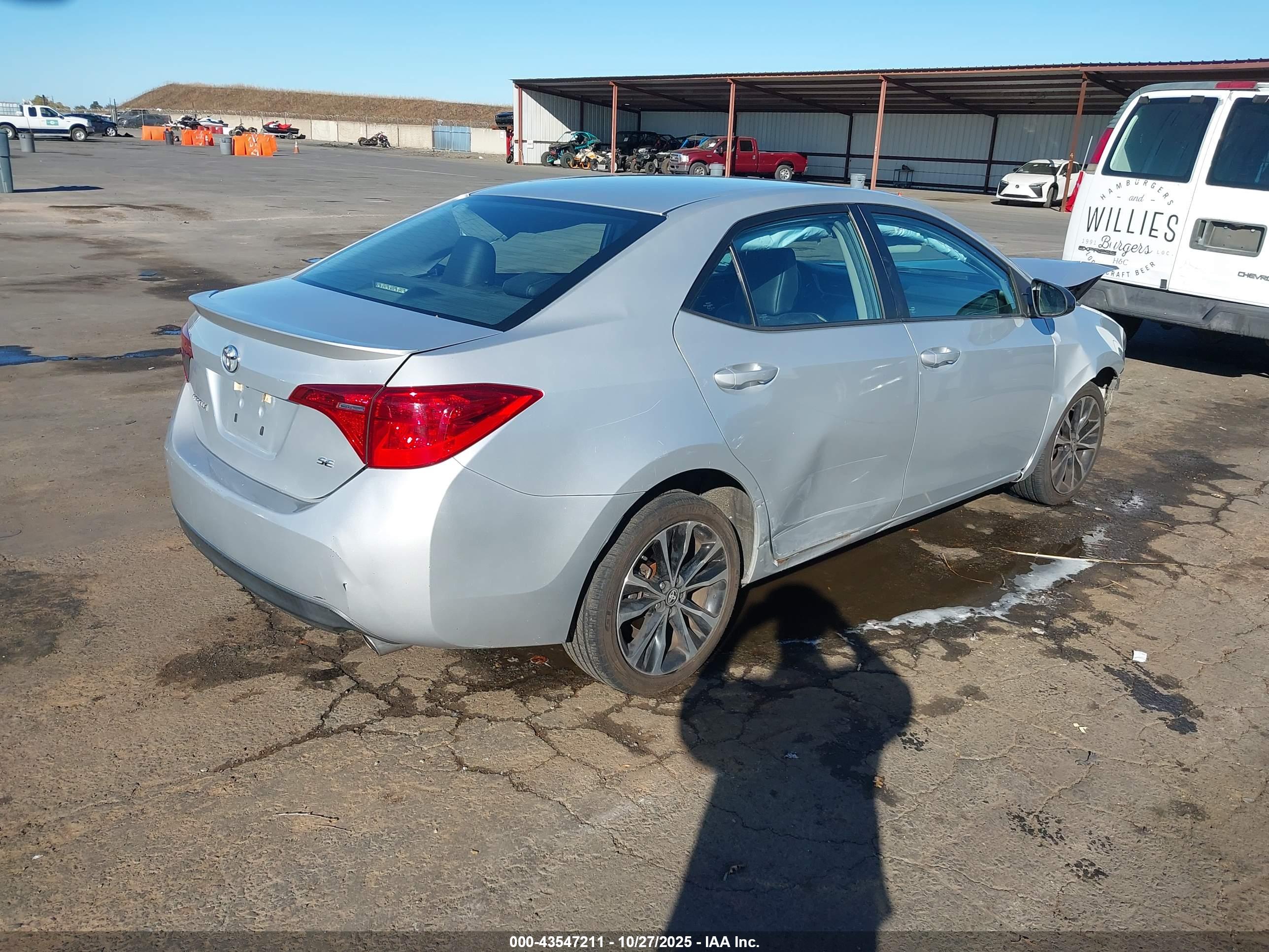 TOYOTA COROLLA image 4