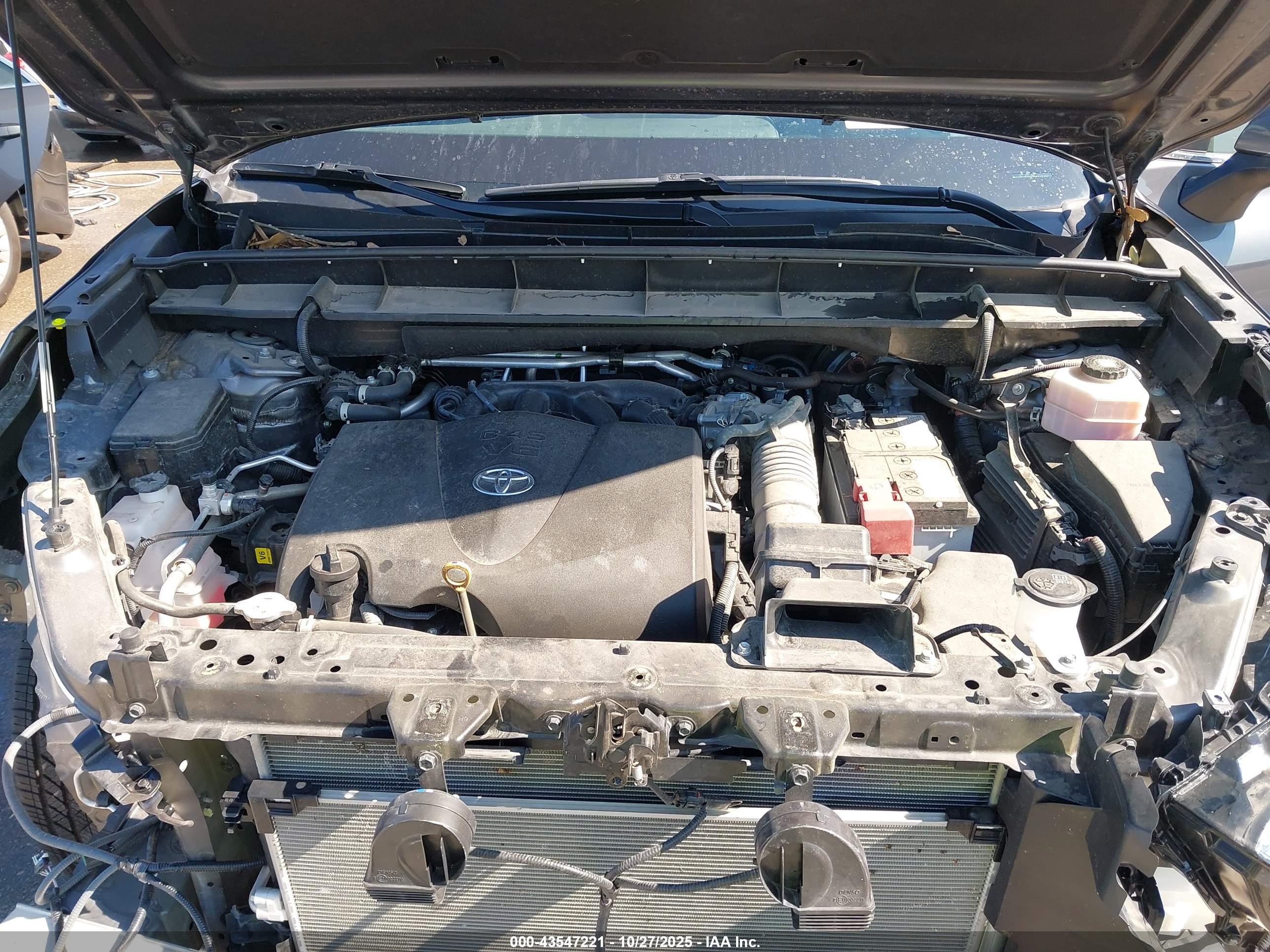 TOYOTA HIGHLANDER image 10