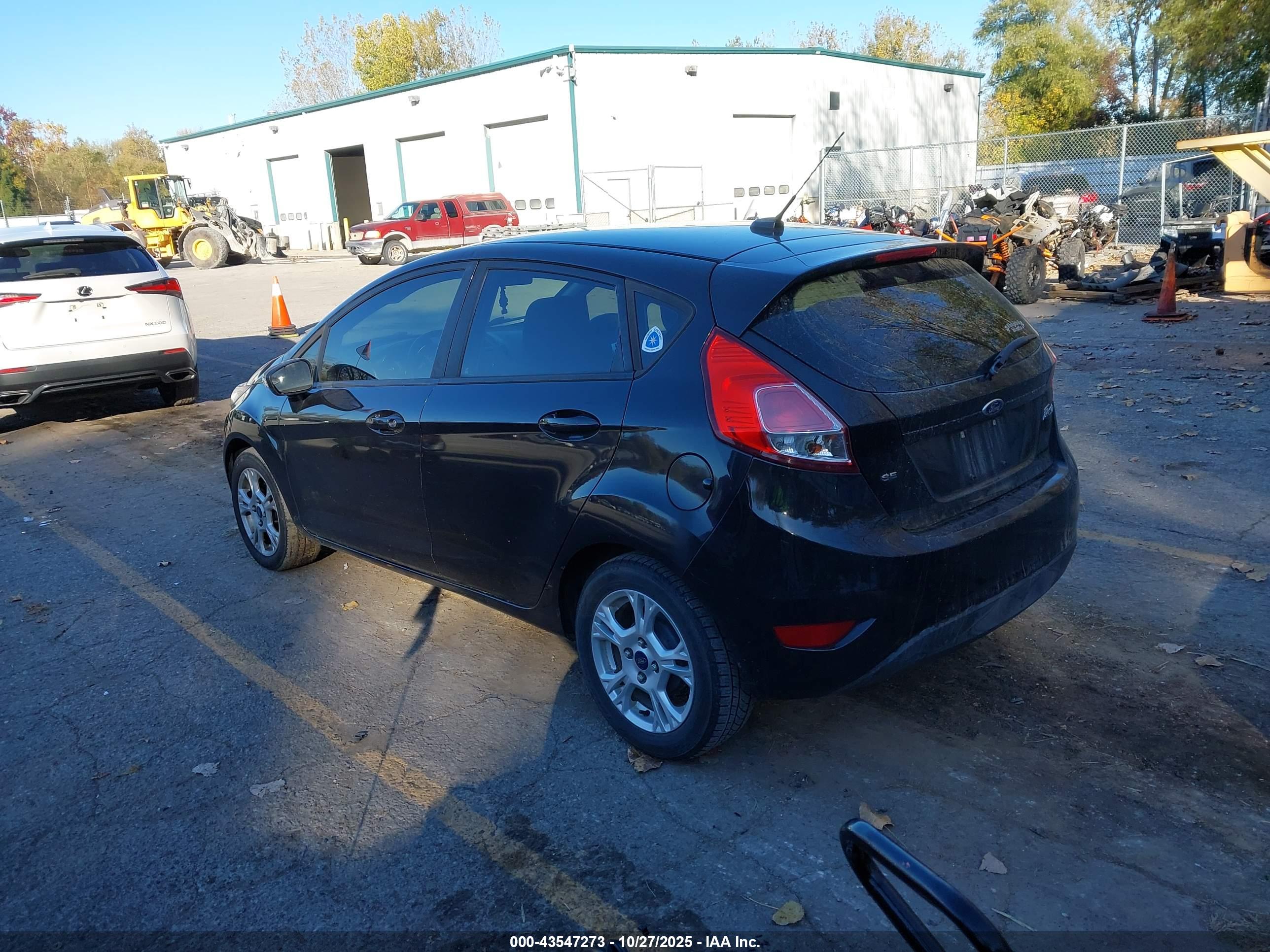 FORD FIESTA image 3